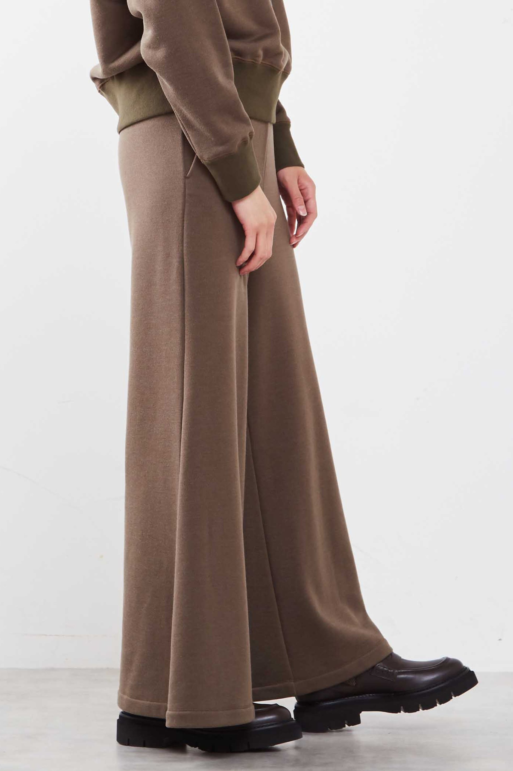 【プレインピープル/PLAIN PEOPLE】のキュプラコットンフレアワイドパンツ 人気、トレンドファッション・服の通販 founy(ファニー) 　ファッション　Fashion　レディースファッション　Fashion for Women　パンツ　Pants & Trousers　スウェット / スエット　Sweatshirt, Sweatwear　ドローコード　Drawcord, Drawstring Cord　フィット　Fit, Slim Fit　ワイド　Wide, Wide Fit　再入荷　Restock / Back in Stock　other-2|ID: prp329100004821421 ipo3291000000035731024