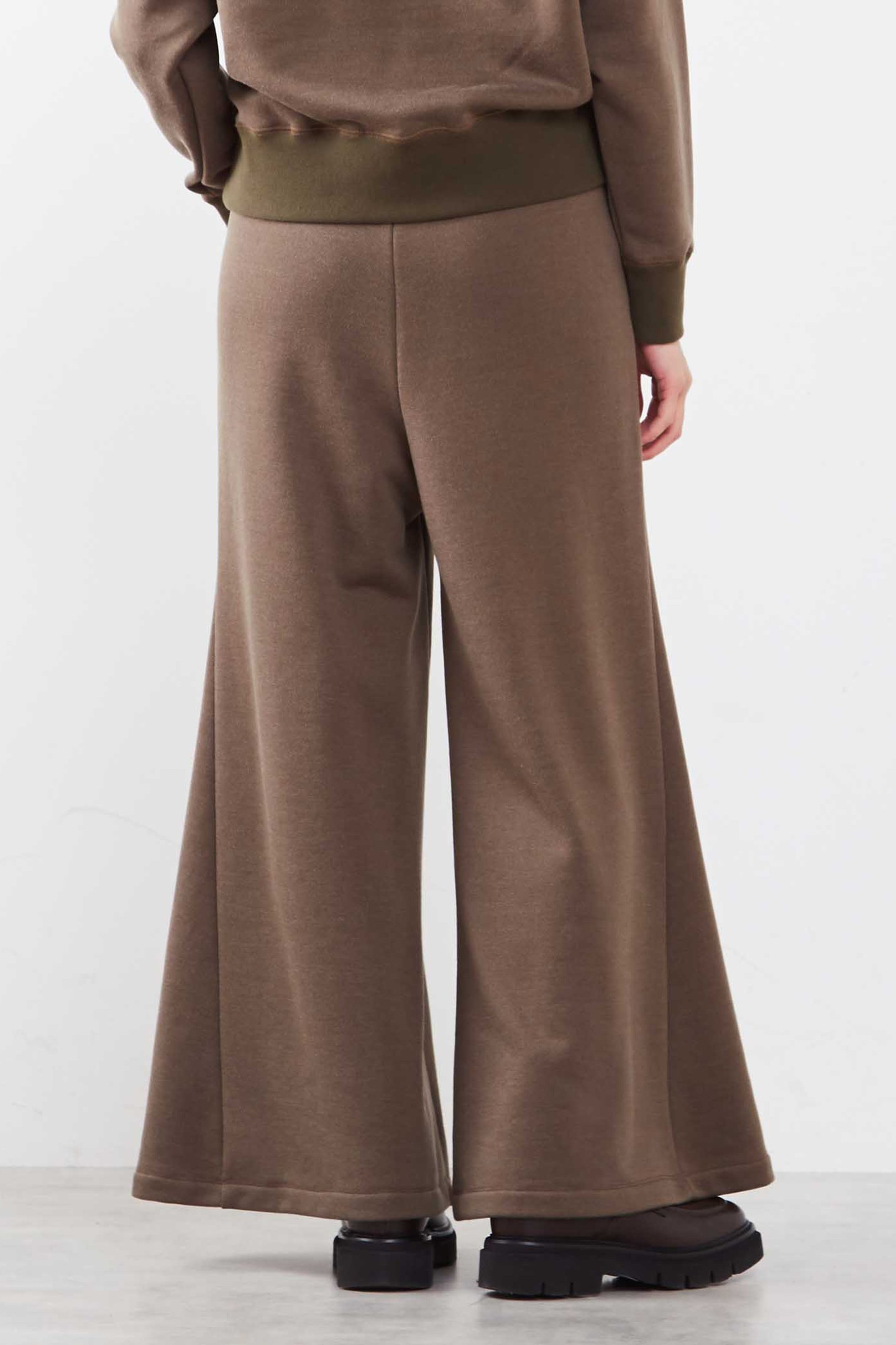 【プレインピープル/PLAIN PEOPLE】のキュプラコットンフレアワイドパンツ 人気、トレンドファッション・服の通販 founy(ファニー) 　ファッション　Fashion　レディースファッション　Fashion for Women　パンツ　Pants & Trousers　スウェット / スエット　Sweatshirt, Sweatwear　ドローコード　Drawcord, Drawstring Cord　フィット　Fit, Slim Fit　ワイド　Wide, Wide Fit　再入荷　Restock / Back in Stock　other-3|ID: prp329100004821421 ipo3291000000035731035