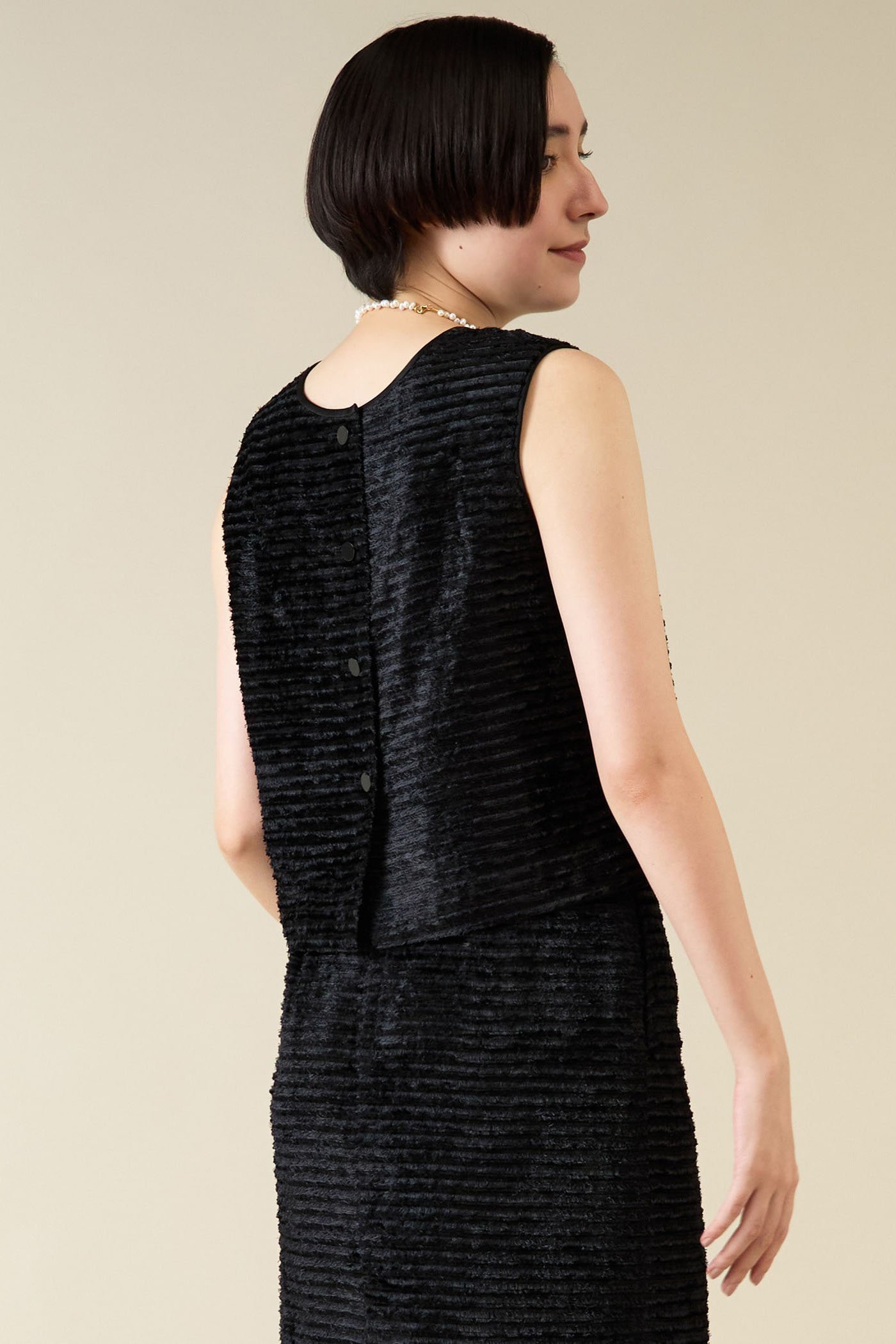 【マルティニーク/martinique】のジャガード2wayプルオーバー(セットアップ可) 人気、トレンドファッション・服の通販 founy(ファニー) 　ファッション　Fashion　レディースファッション　Fashion for Women　トップス・カットソー　Cut & Sew Tops　キャミソール&ノースリーブ　Camisoles & Sleeveless Tops　シャツ・ブラウス・オフィスカジュアル　Elegant Blouses & Button-Ups　カジュアルプルオーバー・ニットトップス　Pullovers & Knit Tops / Casual Pullovers　おすすめ　Recommended / Our Picks　シアー　Sheer, See-Through　ジャカード／ジャガード　Jacquard, Woven Pattern　セットアップ　Set-Up, Coordinated Outfit　ノースリーブ　Sleeveless, No-Sleeve　秋　Autumn　other-2|ID: prp329100004821426 ipo3291000000035041838