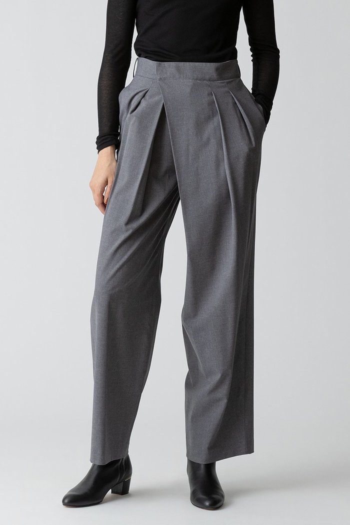 【アルアバイル/allureville】のトロピカルアシメタックパンツ インテリア・キッズ・メンズ・レディースファッション・服の通販 founy(ファニー) https://founy.com/ ファッション Fashion レディースファッション Fashion for Women パンツ Pants & Trousers おすすめ Recommended / Our Picks カットソー Cut and Sewn Top セットアップ Set-Up, Coordinated Outfit フロント Front, Front Design マニッシュ Mannish, Boyish 再入荷 Restock / Back in Stock ビジネス 仕事 通勤 Business / Work / Commuting |ID: prp329100004822252 ipo3291000000035051571