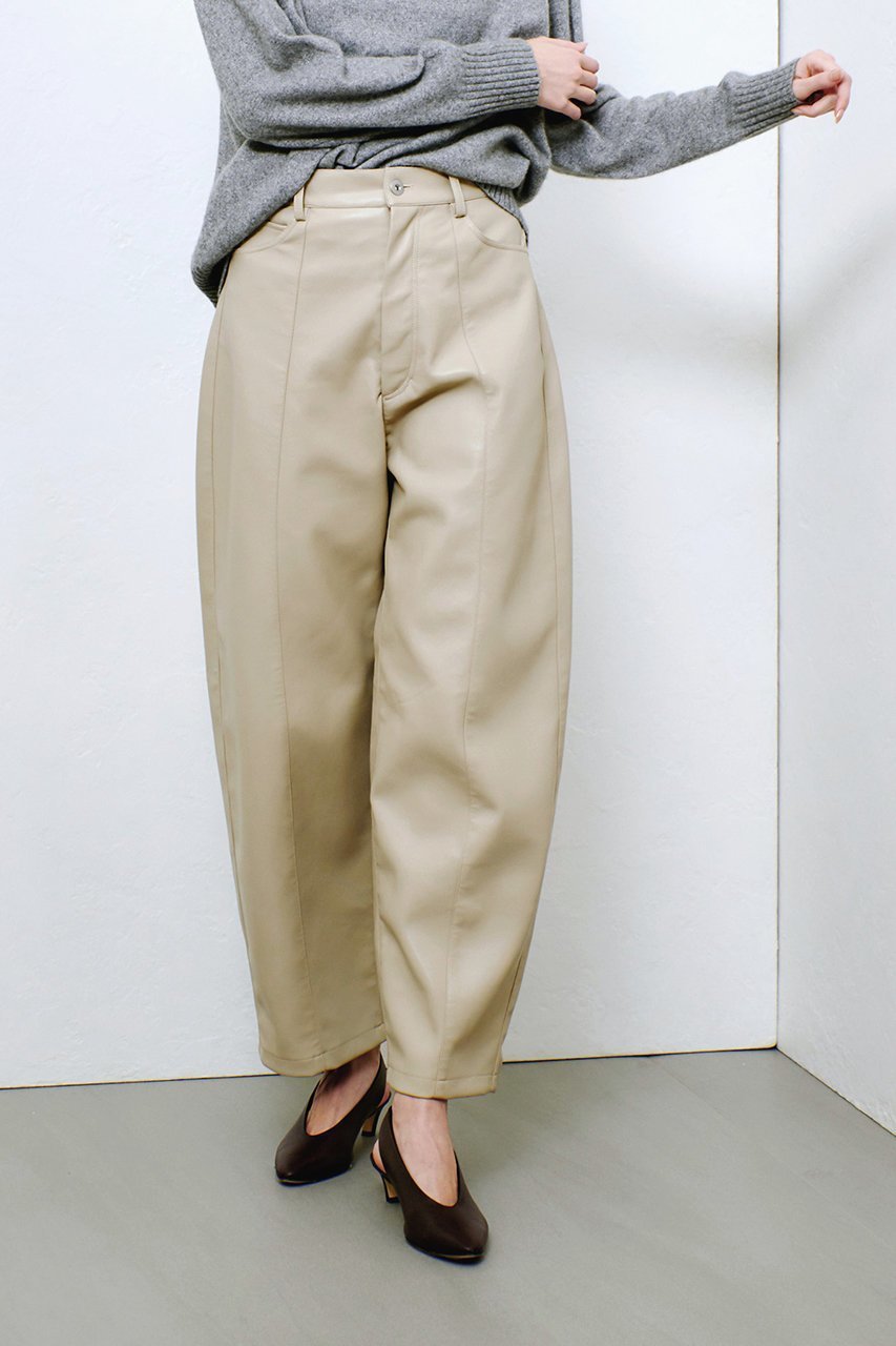 【アルアバイル/allureville】のフェイクレザーフロントシームパンツ 人気、トレンドファッション・服の通販 founy(ファニー) 　ファッション　Fashion　レディースファッション　Fashion for Women　パンツ　Pants & Trousers　おすすめ　Recommended / Our Picks　オーバル　Oval Design　カッティング　Cutting Detail　カットソー　Cut and Sewn Top　シンプル　Simple, Minimal　フェイクレザー　Faux Leather, PU Leather　再入荷　Restock / Back in Stock　A/W・秋冬　Autumn/Winter　other-7|ID: prp329100004822316 ipo3291000000035054518