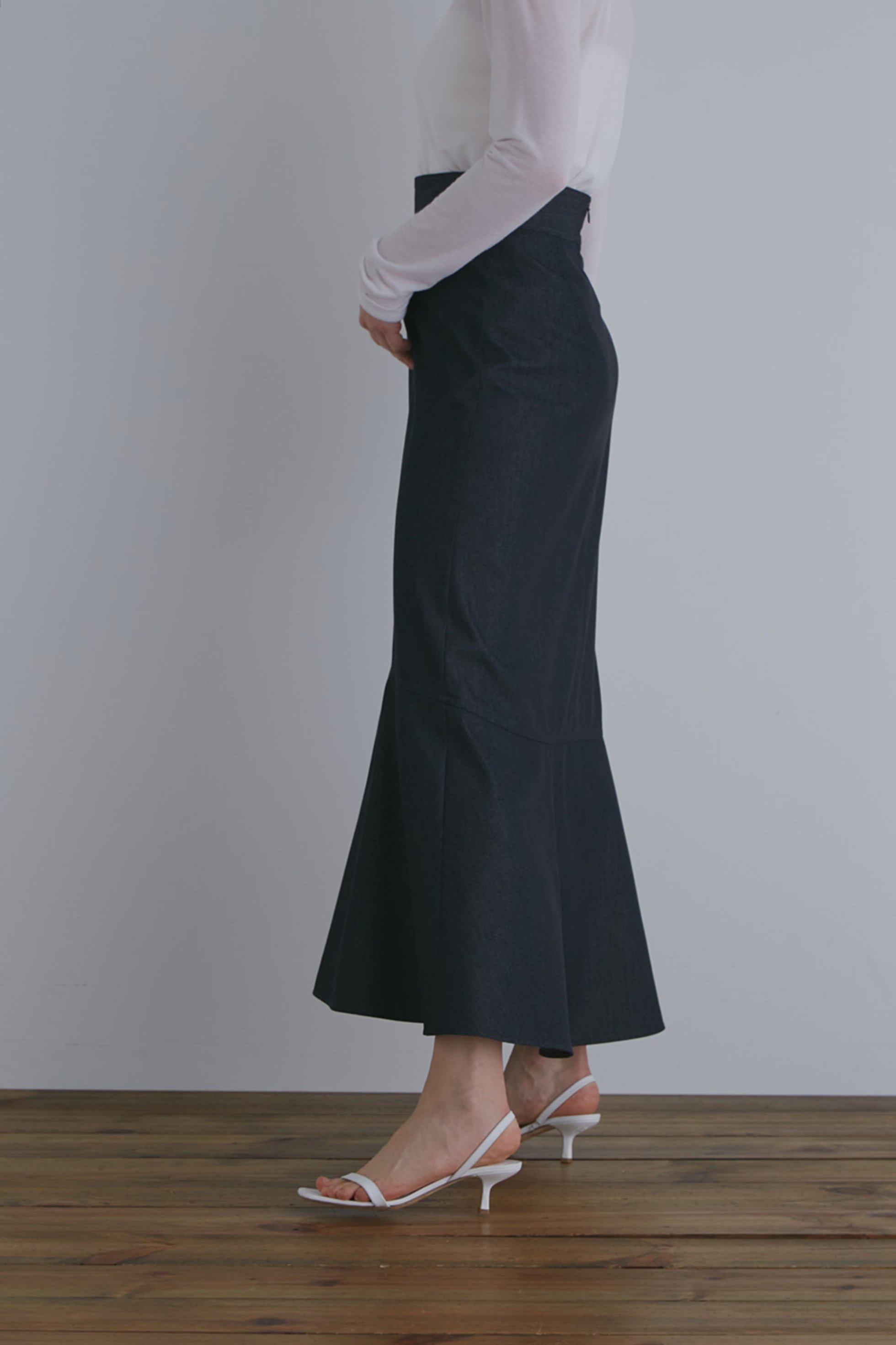 【ル フィル/LE PHIL】のクチュールデニムマーメイドスカート 人気、トレンドファッション・服の通販 founy(ファニー) 　ファッション　Fashion　レディースファッション　Fashion for Women　スカート　Skirts　ロングスカート　Long Skirts / Maxi & Midi Skirts　エレガント 上品　Elegant　デニム　Denim, Jeans Material　マーメイド　Mermaid, Fishtail Silhouette　ロング　Long, Long-Length　other-7|ID: prp329100004822373 ipo3291000000035057474