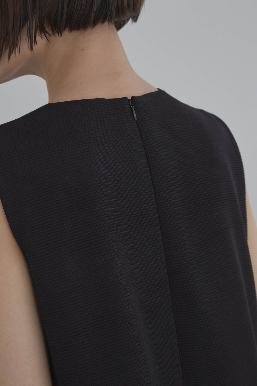 【ル フィル/LE PHIL】のワッフルプリーツティアードワンピース 人気、トレンドファッション・服の通販 founy(ファニー) 　ファッション　Fashion　レディースファッション　Fashion for Women　ワンピース　Dresses　チュニック　Tunic Tops & Dresses　スポーティ　Sporty, Casual Athletic　チュニック　Tunic, Long Top　ティアードワンピース　Tiered Dress, Flared Dress　フォルム　Silhouette, Form　フロント　Front, Front Design　プリーツ　Pleats, Pleated　ロング　Long, Long-Length　ワッフル　Waffle, Waffle Knit　other-6|ID: prp329100004822640 ipo3291000000035062551