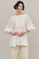 【カレンソロジー/Curensology】のギャザーニットプルオーバー 人気、トレンドファッション・服の通販 founy(ファニー) ファッション Fashion レディースファッション Fashion for Women トップス・カットソー Cut & Sew Tops ニット Knit Tops & Sweaters カジュアルプルオーバー・ニットトップス Pullovers & Knit Tops / Casual Pullovers ギャザー Gathered, Ruffled ワイド Wide, Wide Fit 再入荷 Restock / Back in Stock |ID:prp329100004822874