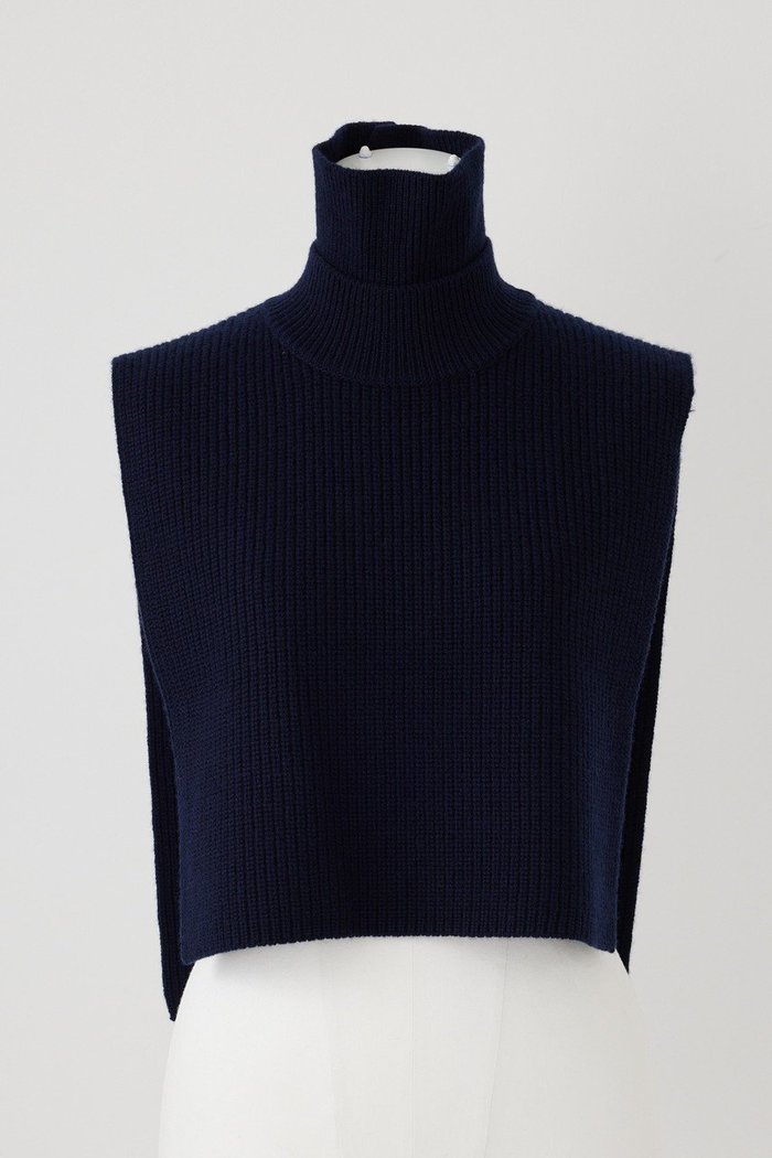 【エンフォルド/ENFOLD】のリブスリットN/C ベスト インテリア・キッズ・メンズ・レディースファッション・服の通販 founy(ファニー) https://founy.com/ ファッション Fashion レディースファッション Fashion for Women トップス・カットソー Cut & Sew Tops ニット Knit Tops & Sweaters ベスト&ジレ / 重ね着スタイル Vests & Gilets カジュアルプルオーバー・ニットトップス Pullovers & Knit Tops / Casual Pullovers スクエア Square, Square Shape ベスト Vest, Waistcoat 冬 Winter / This Winter 防寒 Cold Protection, Winter-Ready |ID: prp329100004822910 ipo3291000000035067505