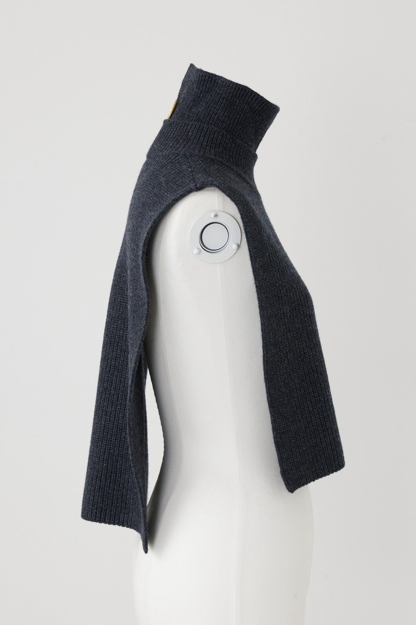 【エンフォルド/ENFOLD】のリブスリットN/C ベスト 人気、トレンドファッション・服の通販 founy(ファニー) 　ファッション　Fashion　レディースファッション　Fashion for Women　トップス・カットソー　Cut & Sew Tops　ニット　Knit Tops & Sweaters　ベスト&ジレ / 重ね着スタイル　Vests & Gilets　カジュアルプルオーバー・ニットトップス　Pullovers & Knit Tops / Casual Pullovers　スクエア　Square, Square Shape　ベスト　Vest, Waistcoat　冬　Winter / This Winter　防寒　Cold Protection, Winter-Ready　other-4|ID: prp329100004822910 ipo3291000000035067519