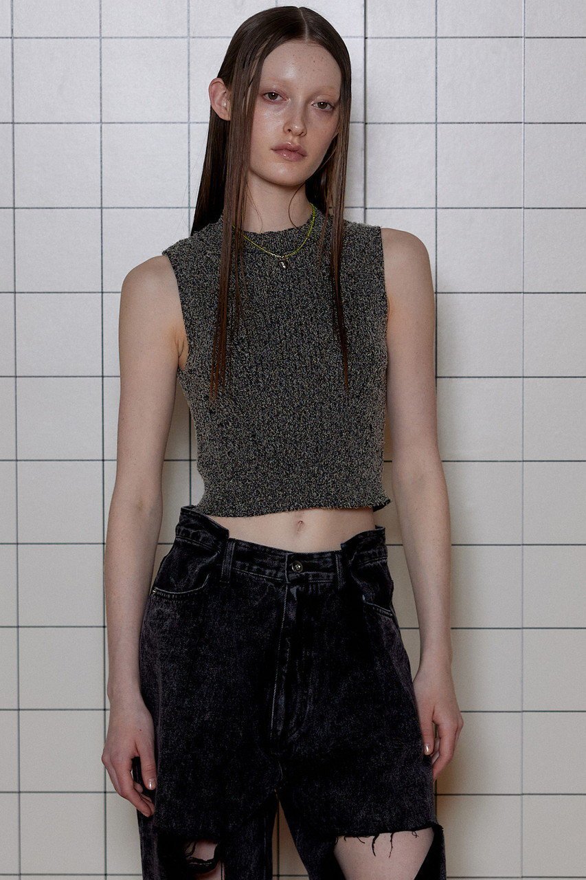 【メゾンスペシャル/MAISON SPECIAL】のCurl Yarn Short Length Sleeveless Knit Tops/カールヤーンショートノースリーブニット 人気、トレンドファッション・服の通販 founy(ファニー) 　ファッション　Fashion　レディースファッション　Fashion for Women　トップス・カットソー　Cut & Sew Tops　ニット　Knit Tops & Sweaters　キャミソール&ノースリーブ　Camisoles & Sleeveless Tops　カジュアルプルオーバー・ニットトップス　Pullovers & Knit Tops / Casual Pullovers　春　Spring　カッティング　Cutting Detail　コンパクト　Compact, Small Size　ノースリーブ　Sleeveless, No-Sleeve　ワイド　Wide, Wide Fit　ワイドリブ　Wide Rib, Wide Ribbed Knit　夏　Summer　other-7|ID: prp329100004822939 ipo3291000000035068046