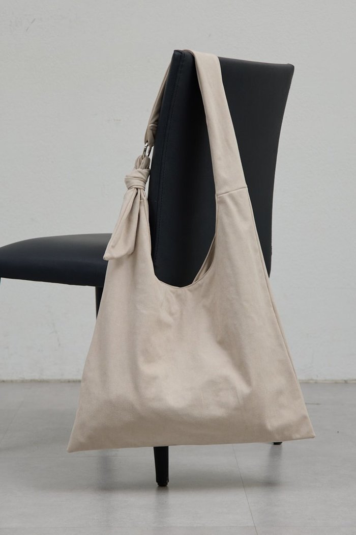 【ガリャルダガランテ/GALLARDAGALANTE】の【2.718】Knotショルダー インテリア・キッズ・メンズ・レディースファッション・服の通販 founy(ファニー) https://founy.com/ ファッション Fashion レディースファッション Fashion for Women バッグ Bags 2026年 2026 ショルダー Shoulder, Shoulder Strap エレガント 上品 Elegant 夏 Summer 春 Spring S/S・春夏 SS, Spring/Summer, Warm Season |ID: prp329100004826332 ipo3291000000035944376