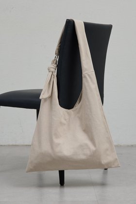 【ガリャルダガランテ/GALLARDAGALANTE】の【2.718】Knotショルダー 人気、トレンドファッション・服の通販 founy(ファニー) ファッション Fashion レディースファッション Fashion for Women バッグ Bags 2026年 2026 ショルダー Shoulder, Shoulder Strap エレガント 上品 Elegant 夏 Summer 春 Spring S/S・春夏 SS, Spring/Summer, Warm Season |ID:prp329100004826332