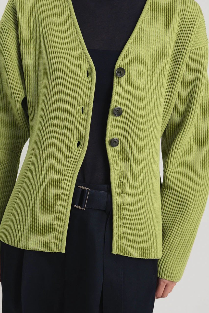 【スタニングルアー/STUNNING LURE】のアモッサスリットカーディガン 人気、トレンドファッション・服の通販 founy(ファニー) 　ファッション　Fashion　レディースファッション　Fashion for Women　トップス・カットソー　Cut & Sew Tops　ニット　Knit Tops & Sweaters　カーディガン・羽織り　Layered Style Cardigans　カーディガン　Cardigan, Knitwear　フォルム　Silhouette, Form　フォーマル　Formal, Dressy　リラックス　Relax, Relaxed Fit　軽量　Lightweight, Ultra Light　other-5|ID: prp329100004826351 ipo3291000000036693557