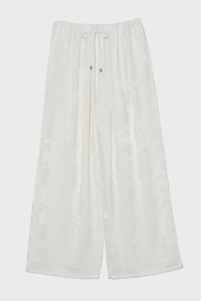 【スタニングルアー/STUNNING LURE】の【2/18 11:00販売開始】rベルベットギャザーパンツ インテリア・キッズ・メンズ・レディースファッション・服の通販 founy(ファニー) https://founy.com/ ファッション Fashion レディースファッション Fashion for Women パンツ Pants & Trousers シルク Silk, 100% Silk ストレート Straight, Straight Cut エレガント 上品 Elegant |ID: prp329100004826354 ipo3291000000035821733