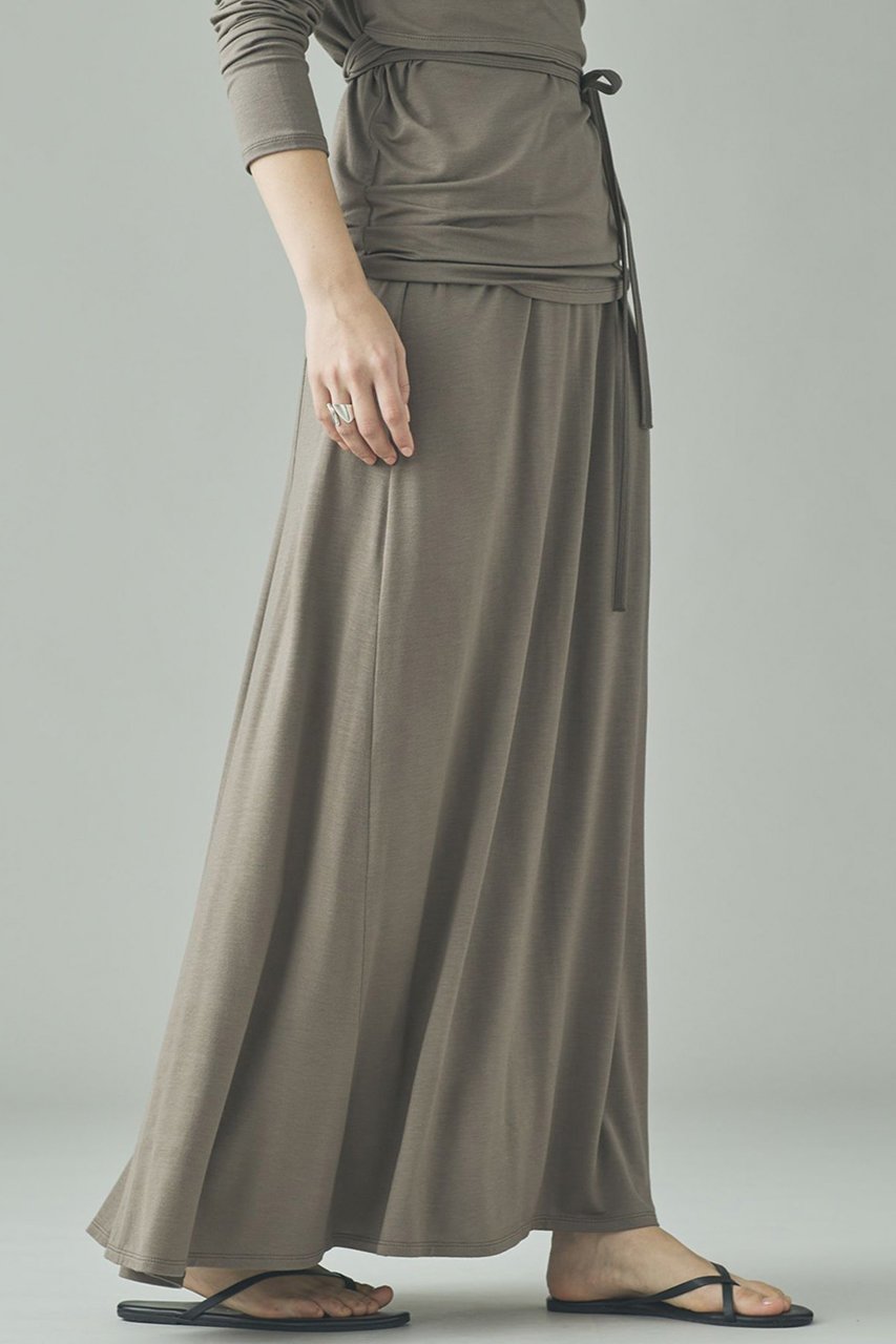 【カレンソロジー/Curensology】のベアテンジクフレアスカート 人気、トレンドファッション・服の通販 founy(ファニー) 　ファッション　Fashion　レディースファッション　Fashion for Women　スカート　Skirts　Aライン・フレアスカート　A-Line & Flared Skirts　ロングスカート　Long Skirts / Maxi & Midi Skirts　2026年　2026　なめらか　Smooth, Silky Texture　エレガント 上品　Elegant　ドレープ　Drape, Draping Fabric　バランス　Balance, Style Balance　フォルム　Silhouette, Form　フレア　Flare, Flared　フロント　Front, Front Design　ロング　Long, Long-Length　夏　Summer　春　Spring　S/S・春夏　SS, Spring/Summer, Warm Season　other-3|ID: prp329100004826369 ipo3291000000035116320