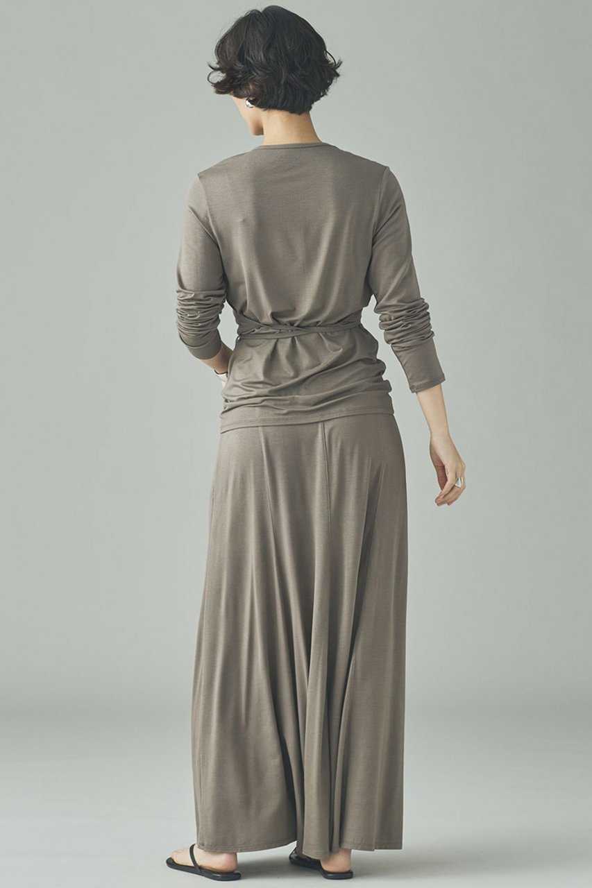 【カレンソロジー/Curensology】のベアテンジクフレアスカート 人気、トレンドファッション・服の通販 founy(ファニー) 　ファッション　Fashion　レディースファッション　Fashion for Women　スカート　Skirts　Aライン・フレアスカート　A-Line & Flared Skirts　ロングスカート　Long Skirts / Maxi & Midi Skirts　2026年　2026　なめらか　Smooth, Silky Texture　エレガント 上品　Elegant　ドレープ　Drape, Draping Fabric　バランス　Balance, Style Balance　フォルム　Silhouette, Form　フレア　Flare, Flared　フロント　Front, Front Design　ロング　Long, Long-Length　夏　Summer　春　Spring　S/S・春夏　SS, Spring/Summer, Warm Season　other-6|ID: prp329100004826369 ipo3291000000035116325