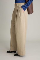 【ブリル/BRILL】のコットンチノタックパンツ 人気、トレンドファッション・服の通販 founy(ファニー) ファッション Fashion レディースファッション Fashion for Women パンツ Pants & Trousers 2026年 2026 ツイル Twist, Twisted Detail テーパード Tapered, Tapered Pants ルーズ Loose, Oversized ワッシャー Washer, Crinkled Finish 夏 Summer 春 Spring S/S・春夏 SS, Spring/Summer, Warm Season |ID:prp329100004826377