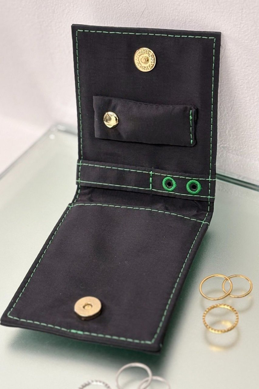 【ガリャルダガランテ/GALLARDAGALANTE】の【SACHIKOコラボ】トリオリング 人気、トレンドファッション・服の通販 founy(ファニー) ファッション Fashion レディースファッション Fashion for Women 2026年 2026 なめらか Smooth, Silky Texture アクセサリー Fashion Accessories コラボ Collaboration, Collab ポーチ Pouch, Small Case 夏 Summer 春 Spring S/S・春夏 SS, Spring/Summer, Warm Season other-5|ID: prp329100004827154 ipo3291000000035124881