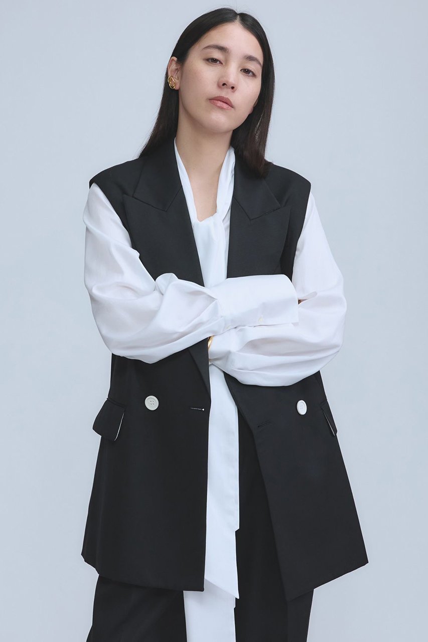 【カオス/Chaos】のエクールジャケットジレ 人気、トレンドファッション・服の通販 founy(ファニー) ファッション Fashion レディースファッション Fashion for Women アウター Coat / Outerwear Collection レディースジャケット・軽アウター Jackets インナー Innerwear エレガント 上品 Elegant 春 Spring シルク Silk, 100% Silk ジャケット Jacket, Outerwear セットアップ Set-Up, Coordinated Outfit ノースリーブ Sleeveless, No-Sleeve ベスト Vest, Waistcoat 半袖 Short Sleeve, Half Sleeve メンズ Men's, Menswear モダン Modern, Contemporary ワイド Wide, Wide Fit S/S・春夏 SS, Spring/Summer, Warm Season おすすめ Recommended / Our Picks 夏 Summer 2026年 2026 other-1|ID: prp329100004827198 ipo3291000000036079586