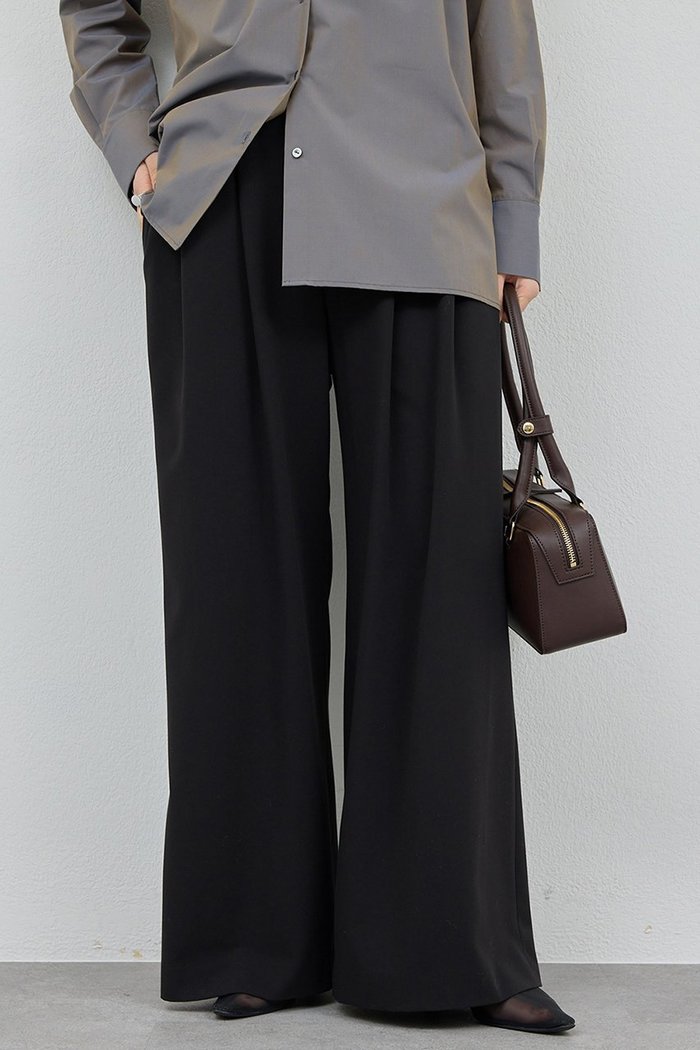 【ガリャルダガランテ/GALLARDAGALANTE】のイージー2タックパンツ インテリア・キッズ・メンズ・レディースファッション・服の通販 founy(ファニー) https://founy.com/ ファッション Fashion レディースファッション Fashion for Women パンツ Pants & Trousers 2026年 2026 ジャケット Jacket, Outerwear ボトム Bottoms, Lower Wear ビジネス 仕事 通勤 Business / Work / Commuting 夏 Summer 春 Spring S/S・春夏 SS, Spring/Summer, Warm Season 楽ちん Easy Fit, Comfortable |ID: prp329100004827202 ipo3291000000035125433