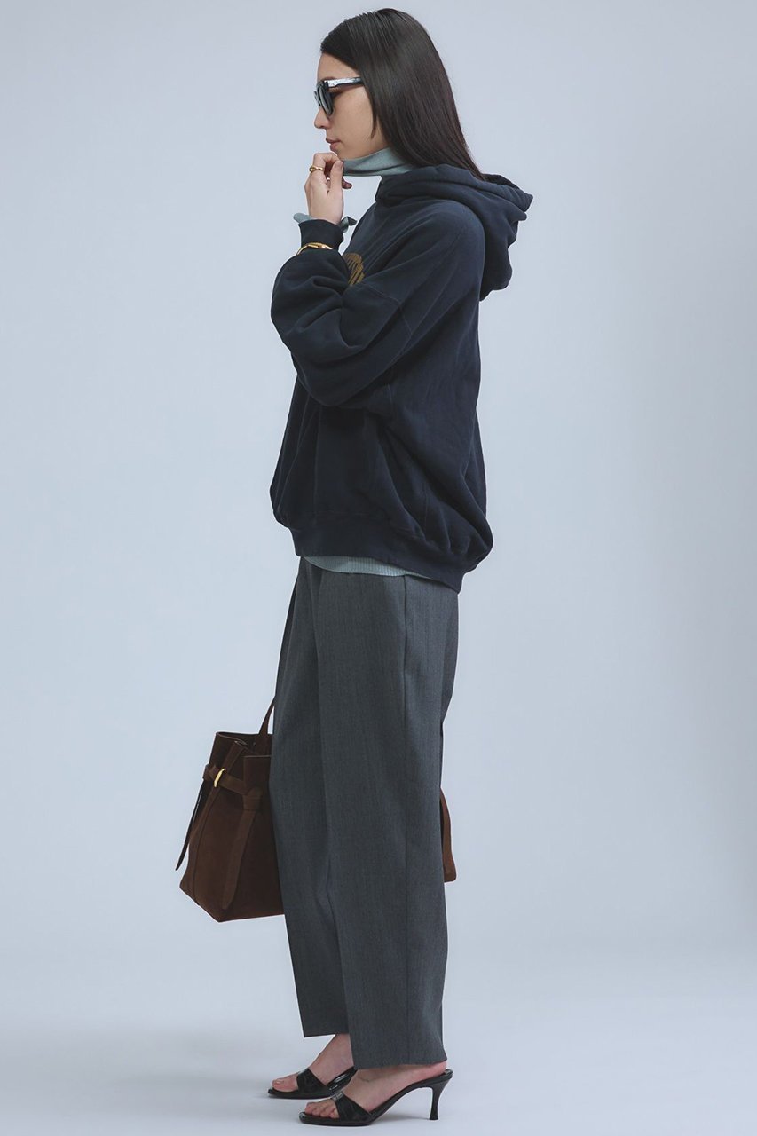 【カオス/Chaos】の【REMI RELIEF】別注ロゴフーディー 人気、トレンドファッション・服の通販 founy(ファニー) 　ファッション　Fashion　レディースファッション　Fashion for Women　トップス・カットソー　Cut & Sew Tops　シャツ・ブラウス・オフィスカジュアル　Elegant Blouses & Button-Ups　レディースパーカー・カジュアルフーディー　Casual Hoodies & Sweatshirts　ロングTシャツ・Tシャツ　Longline T-Shirts & Tees　スウェット・クルーネックトップス　Sweatshirts & Crewnecks / Relaxed Fit Sweat Tops　カットソー・ベーシックTシャツ　Cut-and-Sewn Tops / Stretch Tees & Basics　ヴィンテージ　Vintage Style　春　Spring　デニム　Denim, Jeans Material　ポケット　Pocket, Pocket Detail　別注　Limited Edition, Custom Order　S/S・春夏　SS, Spring/Summer, Warm Season　夏　Summer　2026年　2026　other-3|ID: prp329100004827214 ipo3291000000035125544