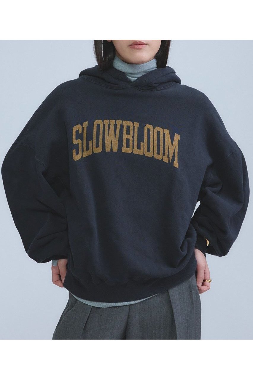 【カオス/Chaos】の【REMI RELIEF】別注ロゴフーディー 人気、トレンドファッション・服の通販 founy(ファニー) 　ファッション　Fashion　レディースファッション　Fashion for Women　トップス・カットソー　Cut & Sew Tops　シャツ・ブラウス・オフィスカジュアル　Elegant Blouses & Button-Ups　レディースパーカー・カジュアルフーディー　Casual Hoodies & Sweatshirts　ロングTシャツ・Tシャツ　Longline T-Shirts & Tees　スウェット・クルーネックトップス　Sweatshirts & Crewnecks / Relaxed Fit Sweat Tops　カットソー・ベーシックTシャツ　Cut-and-Sewn Tops / Stretch Tees & Basics　ヴィンテージ　Vintage Style　春　Spring　デニム　Denim, Jeans Material　ポケット　Pocket, Pocket Detail　別注　Limited Edition, Custom Order　S/S・春夏　SS, Spring/Summer, Warm Season　夏　Summer　2026年　2026　other-6|ID: prp329100004827214 ipo3291000000035125549