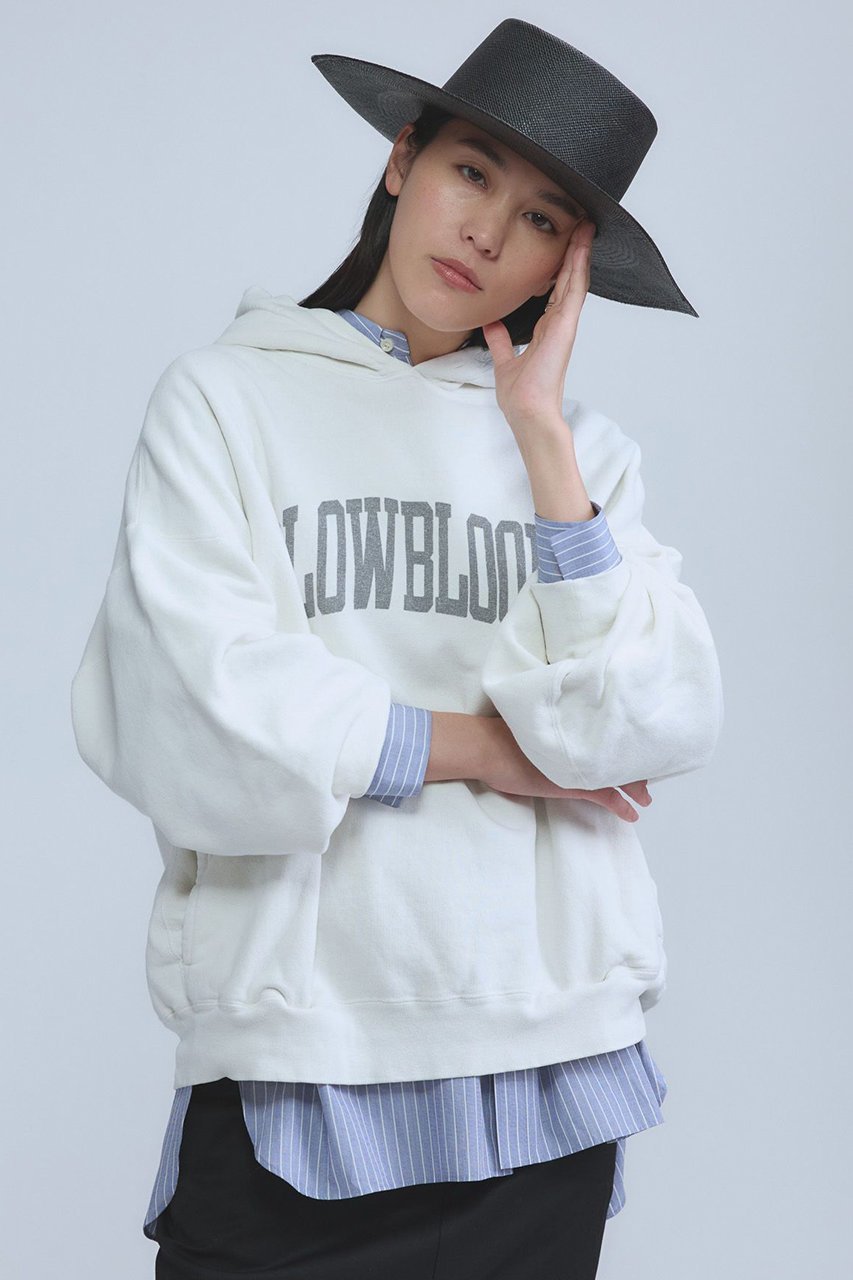 【カオス/Chaos】の【REMI RELIEF】別注ロゴフーディー 人気、トレンドファッション・服の通販 founy(ファニー) 　ファッション　Fashion　レディースファッション　Fashion for Women　トップス・カットソー　Cut & Sew Tops　シャツ・ブラウス・オフィスカジュアル　Elegant Blouses & Button-Ups　レディースパーカー・カジュアルフーディー　Casual Hoodies & Sweatshirts　ロングTシャツ・Tシャツ　Longline T-Shirts & Tees　スウェット・クルーネックトップス　Sweatshirts & Crewnecks / Relaxed Fit Sweat Tops　カットソー・ベーシックTシャツ　Cut-and-Sewn Tops / Stretch Tees & Basics　ヴィンテージ　Vintage Style　春　Spring　デニム　Denim, Jeans Material　ポケット　Pocket, Pocket Detail　別注　Limited Edition, Custom Order　S/S・春夏　SS, Spring/Summer, Warm Season　夏　Summer　2026年　2026　 other-1|ID: prp329100004827214 ipo3291000000035774930