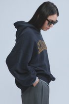 【カオス/Chaos】の【REMI RELIEF】別注ロゴフーディー 人気、トレンドファッション・服の通販 founy(ファニー) ファッション Fashion レディースファッション Fashion for Women トップス・カットソー Cut & Sew Tops シャツ・ブラウス・オフィスカジュアル Elegant Blouses & Button-Ups レディースパーカー・カジュアルフーディー Casual Hoodies & Sweatshirts ロングTシャツ・Tシャツ Longline T-Shirts & Tees スウェット・クルーネックトップス Sweatshirts & Crewnecks / Relaxed Fit Sweat Tops カットソー・ベーシックTシャツ Cut-and-Sewn Tops / Stretch Tees & Basics ヴィンテージ Vintage Style 春 Spring デニム Denim, Jeans Material ポケット Pocket, Pocket Detail 別注 Limited Edition, Custom Order S/S・春夏 SS, Spring/Summer, Warm Season 夏 Summer 2026年 2026 thumbnail ネイビーブラック|ID: prp329100004827214 ipo3291000000035774933