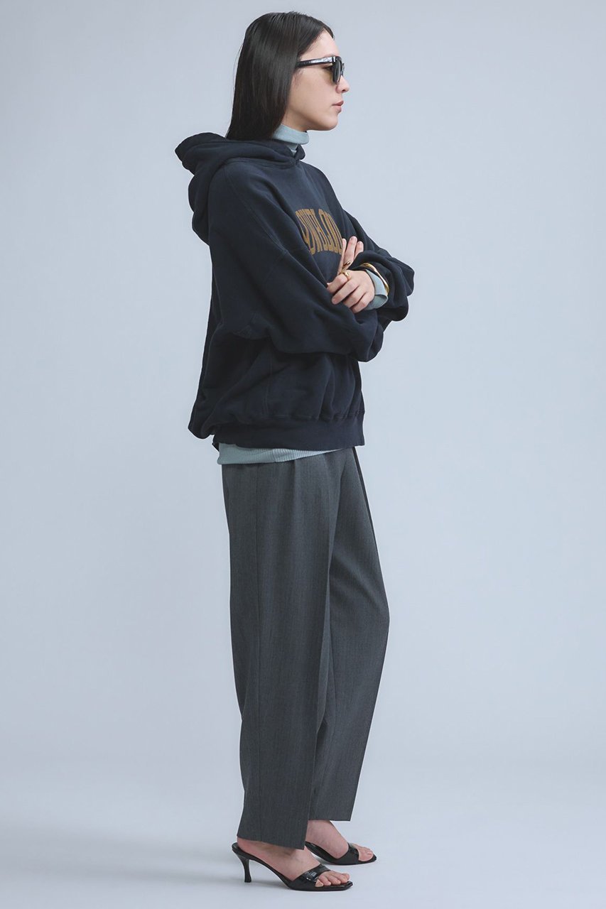 【カオス/Chaos】の【REMI RELIEF】別注ロゴフーディー 人気、トレンドファッション・服の通販 founy(ファニー) 　ファッション　Fashion　レディースファッション　Fashion for Women　トップス・カットソー　Cut & Sew Tops　シャツ・ブラウス・オフィスカジュアル　Elegant Blouses & Button-Ups　レディースパーカー・カジュアルフーディー　Casual Hoodies & Sweatshirts　ロングTシャツ・Tシャツ　Longline T-Shirts & Tees　スウェット・クルーネックトップス　Sweatshirts & Crewnecks / Relaxed Fit Sweat Tops　カットソー・ベーシックTシャツ　Cut-and-Sewn Tops / Stretch Tees & Basics　ヴィンテージ　Vintage Style　春　Spring　デニム　Denim, Jeans Material　ポケット　Pocket, Pocket Detail　別注　Limited Edition, Custom Order　S/S・春夏　SS, Spring/Summer, Warm Season　夏　Summer　2026年　2026　other-4|ID: prp329100004827214 ipo3291000000035774938