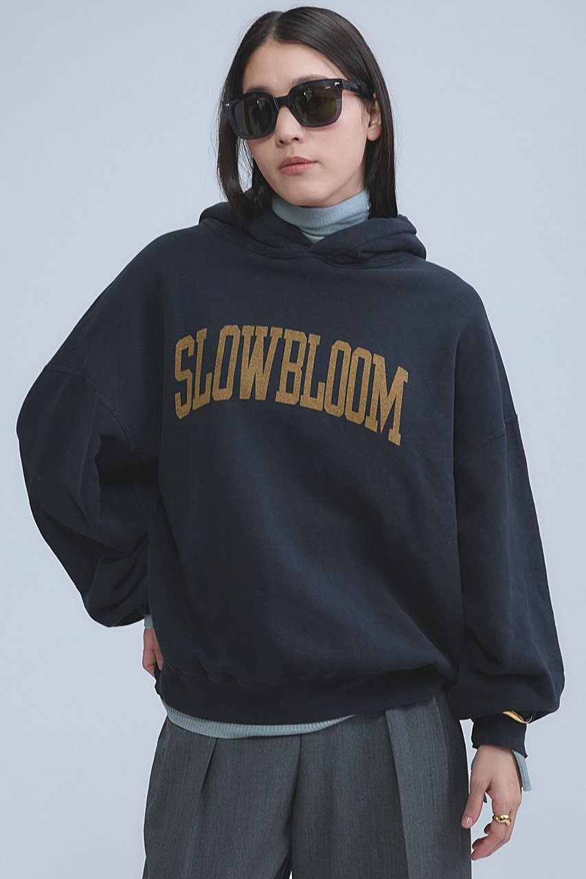 【カオス/Chaos】の【REMI RELIEF】別注ロゴフーディー 人気、トレンドファッション・服の通販 founy(ファニー) 　ファッション　Fashion　レディースファッション　Fashion for Women　トップス・カットソー　Cut & Sew Tops　シャツ・ブラウス・オフィスカジュアル　Elegant Blouses & Button-Ups　レディースパーカー・カジュアルフーディー　Casual Hoodies & Sweatshirts　ロングTシャツ・Tシャツ　Longline T-Shirts & Tees　スウェット・クルーネックトップス　Sweatshirts & Crewnecks / Relaxed Fit Sweat Tops　カットソー・ベーシックTシャツ　Cut-and-Sewn Tops / Stretch Tees & Basics　ヴィンテージ　Vintage Style　春　Spring　デニム　Denim, Jeans Material　ポケット　Pocket, Pocket Detail　別注　Limited Edition, Custom Order　S/S・春夏　SS, Spring/Summer, Warm Season　夏　Summer　2026年　2026　other-7|ID: prp329100004827214 ipo3291000000035774942