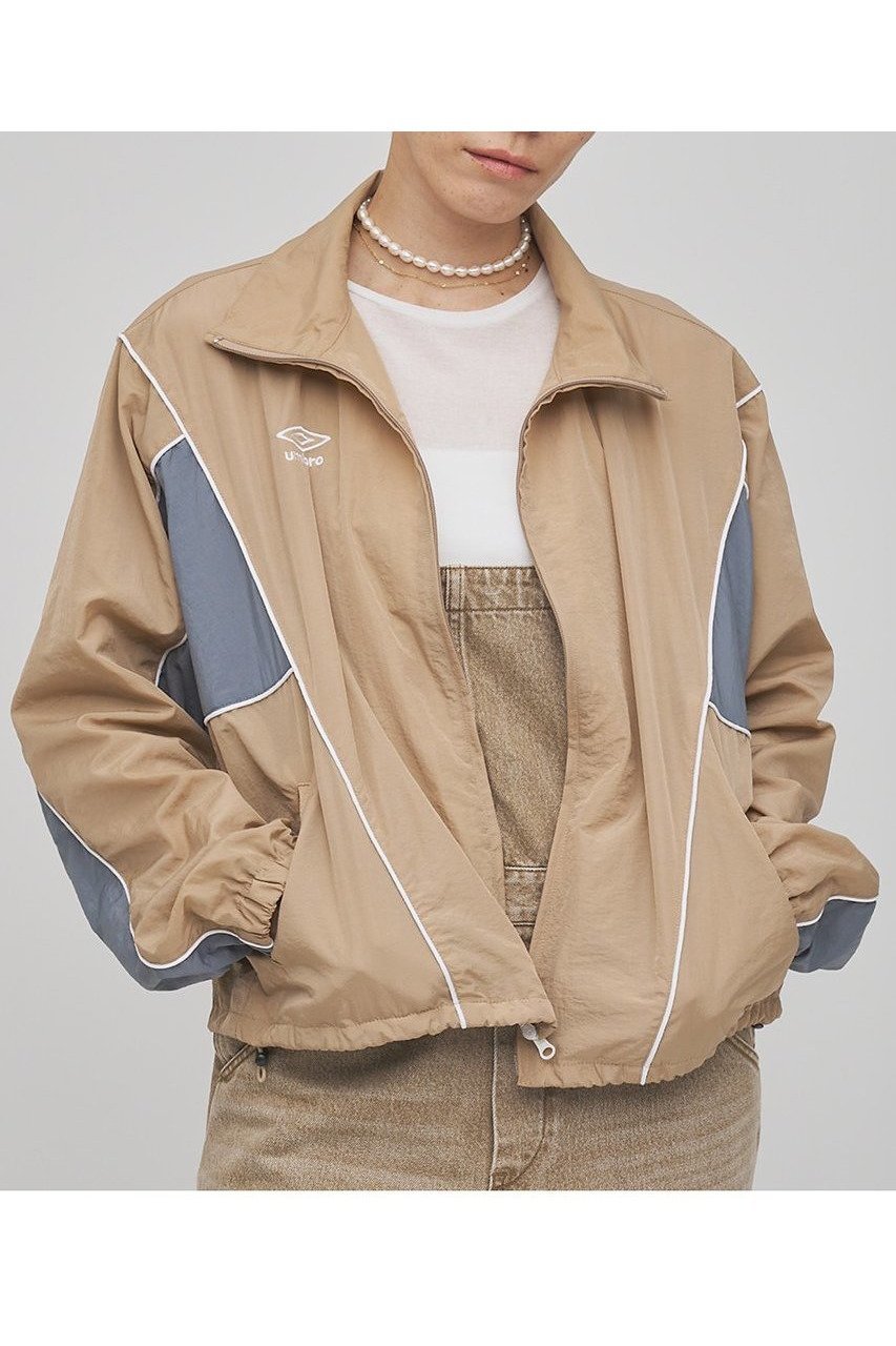 【ウィムガゼット/Whim Gazette】の【UMBRO×Whim Gazette】スタンドカラーブルゾン インテリア・キッズ・メンズ・レディースファッション・服の通販 founy(ファニー) 　ファッション　Fashion　レディースファッション　Fashion for Women　アウター　Coat / Outerwear Collection　レディースジャケット・軽アウター　Jackets　ブルゾンジャケット・スポーティアウター　Blouson Jackets　春　Spring　クール　Cool, Chic　コラボ　Collaboration, Collab　ジャケット　Jacket, Outerwear　スタンド　Stand Collar, Upright Stand　スポーツ　Sports, Activewear　スポーティ　Sporty, Casual Athletic　パイピング　Piping, Trim Design　フォルム　Silhouette, Form　ブルゾン　Blouson, Bomber Jacket　メッシュ　Mesh, Net Fabric　S/S・春夏　SS, Spring/Summer, Warm Season　おすすめ　Recommended / Our Picks　夏　Summer　エレガント 上品　Elegant　2026年　2026　グレー|ID: prp329100004827229 ipo3291000000035125693