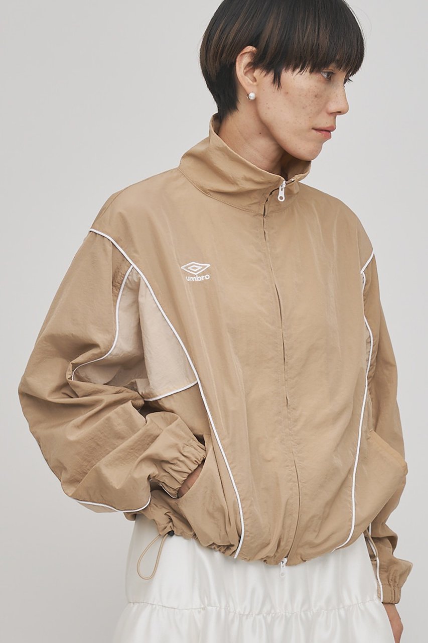 【ウィムガゼット/Whim Gazette】の【UMBRO×Whim Gazette】スタンドカラーブルゾン 人気、トレンドファッション・服の通販 founy(ファニー) 　ファッション　Fashion　レディースファッション　Fashion for Women　アウター　Coat / Outerwear Collection　レディースジャケット・軽アウター　Jackets　ブルゾンジャケット・スポーティアウター　Blouson Jackets　春　Spring　クール　Cool, Chic　コラボ　Collaboration, Collab　ジャケット　Jacket, Outerwear　スタンド　Stand Collar, Upright Stand　スポーツ　Sports, Activewear　スポーティ　Sporty, Casual Athletic　パイピング　Piping, Trim Design　フォルム　Silhouette, Form　ブルゾン　Blouson, Bomber Jacket　メッシュ　Mesh, Net Fabric　S/S・春夏　SS, Spring/Summer, Warm Season　おすすめ　Recommended / Our Picks　夏　Summer　エレガント 上品　Elegant　2026年　2026　other-4|ID: prp329100004827229 ipo3291000000035125697