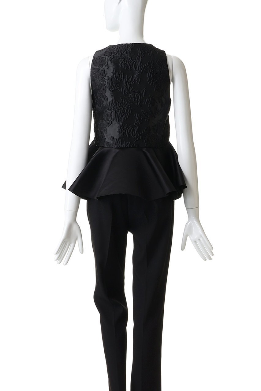 【ガニー/GANNI】のSatin Cloque スリーブレス ペプラムブラウス 人気、トレンドファッション・服の通販 founy(ファニー) 　ファッション　Fashion　レディースファッション　Fashion for Women　トップス・カットソー　Cut & Sew Tops　キャミソール&ノースリーブ　Camisoles & Sleeveless Tops　シャツ・ブラウス・オフィスカジュアル　Elegant Blouses & Button-Ups　2026年　2026　サテン　Satin, Glossy Fabric　スリーブ　Sleeve, Long Sleeve / Short Sleeve　ノースリーブ　Sleeveless, No-Sleeve　パーティ　Party, Party Style　フラワー　Flower, Floral　フレア　Flare, Flared　ペプラム　Peplum, Flared Hem　夏　Summer　春　Spring　S/S・春夏　SS, Spring/Summer, Warm Season　other-4|ID: prp329100004828063 ipo3291000000035988002