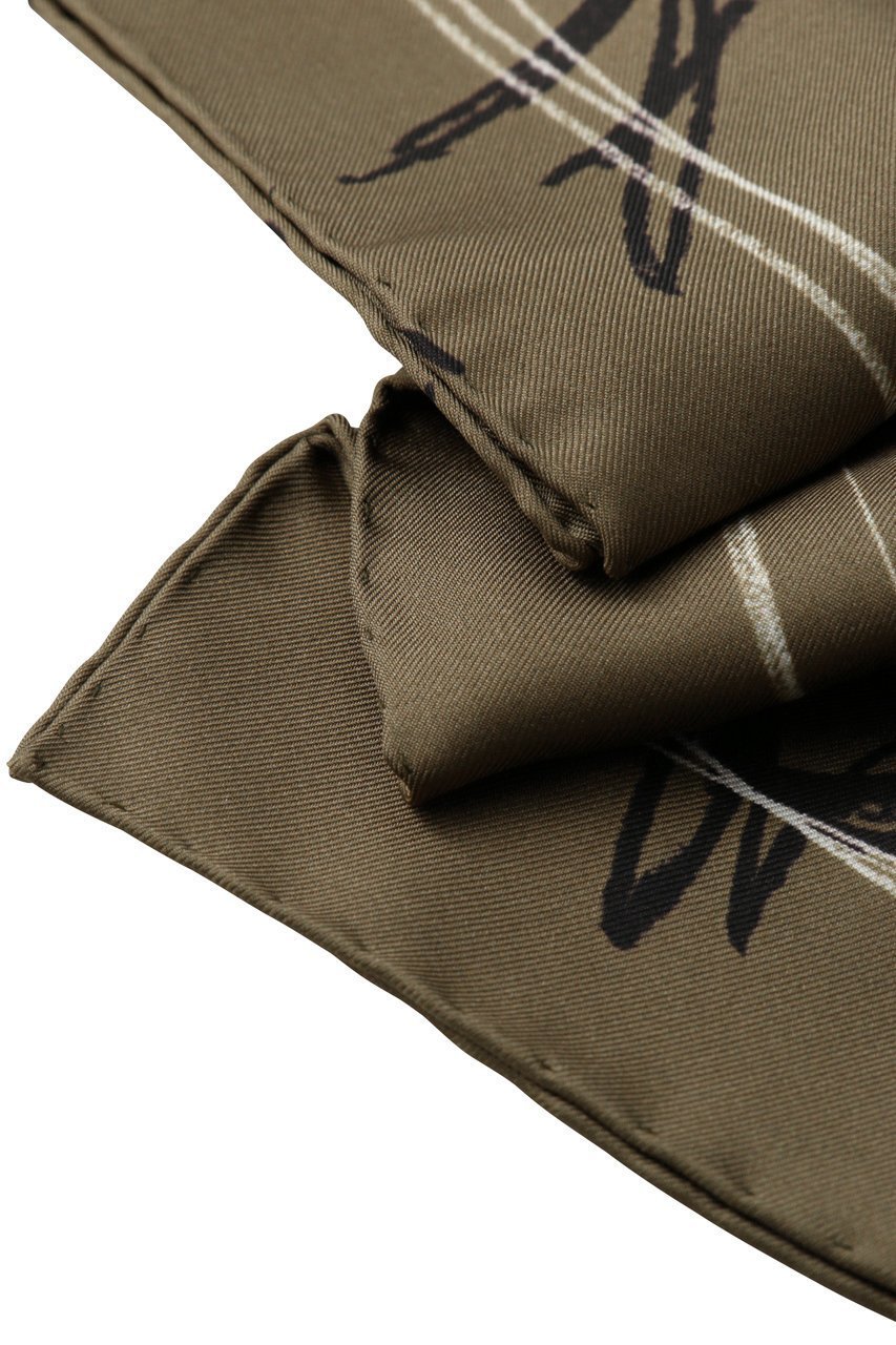 【メゾン マルジェラ/MAISON MARGIELA】の【UNISEX】スカーフ 人気、トレンドファッション・服の通販 founy(ファニー) ファッション Fashion レディースファッション Fashion for Women ストール Soft & Warm Scarves マフラー・スヌード / 冬小物の定番 Scarves & Mufflers 2026年 2026 ユニセックス Unisex, Genderless なめらか Smooth, Silky Texture シルク Silk, 100% Silk スカーフ Scarf, Neckwear ストール Stole, Wrap マフラー Scarf, Muffler ラグジュアリー Luxury, Elegant 夏 Summer 春 Spring S/S・春夏 SS, Spring/Summer, Warm Season other-3|ID: prp329100004828075 ipo3291000000036105902