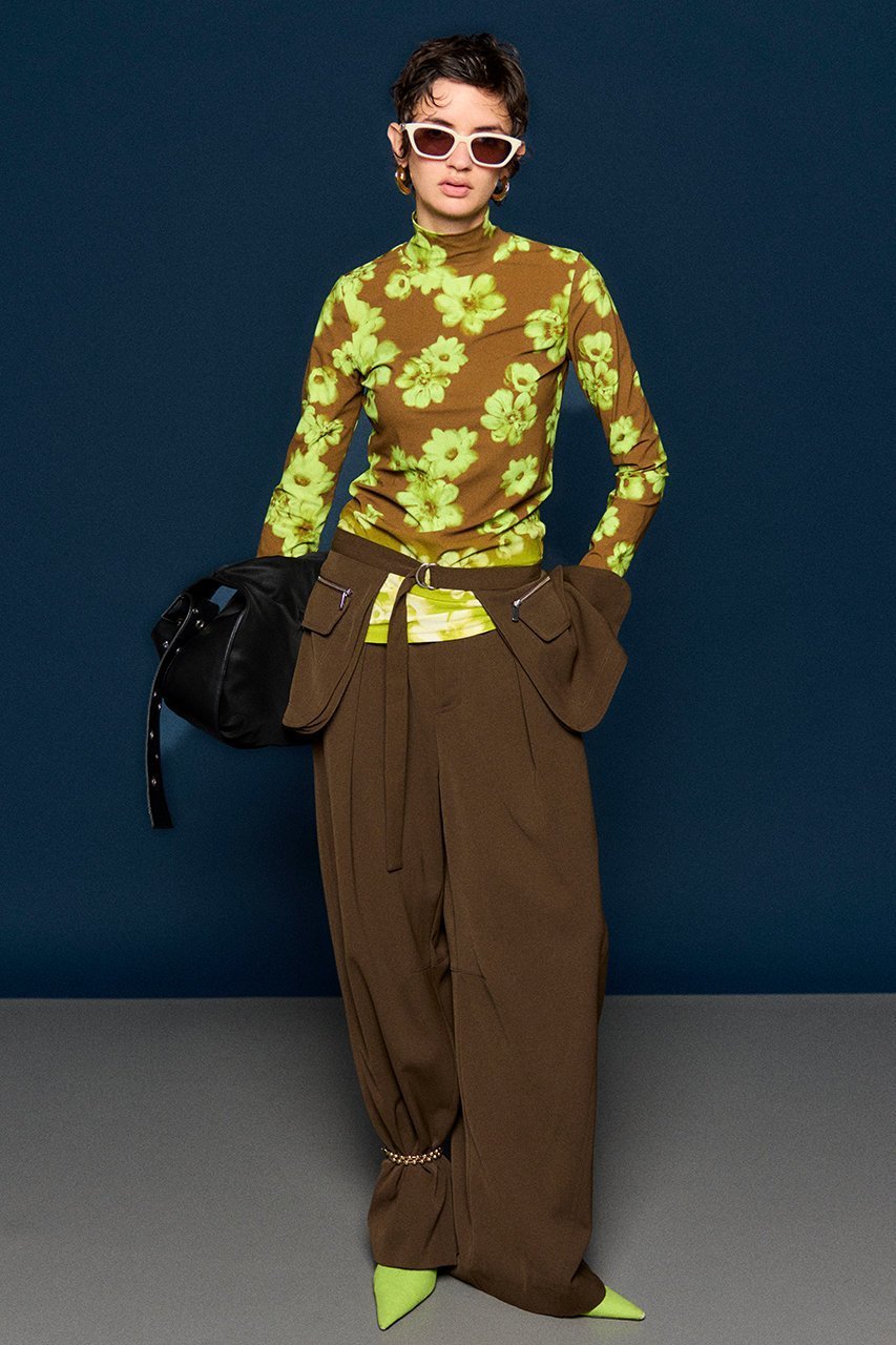 【メゾンスペシャル/MAISON SPECIAL】のGradient Turtle Flower Top/グラデーションタートルフラワートップス 人気、トレンドファッション・服の通販 founy(ファニー) ファッション Fashion レディースファッション Fashion for Women トップス・カットソー Cut & Sew Tops シャツ・ブラウス・オフィスカジュアル Elegant Blouses & Button-Ups ロングTシャツ・Tシャツ Longline T-Shirts & Tees カットソー・ベーシックTシャツ Cut-and-Sewn Tops / Stretch Tees & Basics なめらか Smooth, Silky Texture インナー Innerwear グラデーション Gradient, Ombre ジャケット Jacket, Outerwear スリーブ Sleeve, Long Sleeve / Short Sleeve フィット Fit, Slim Fit ロング Long, Long-Length 冬 Winter / This Winter other-5|ID: prp329100004828079 ipo3291000000035136032