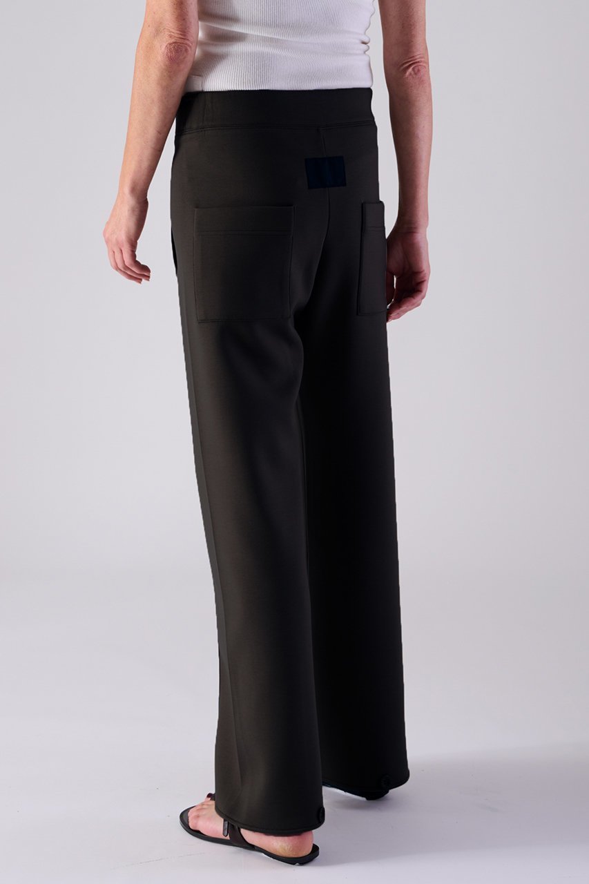 【コグ ザビッグスモーク/COGTHEBIGSMOKE】の20 GALAXY SEMI WIDE TROUSERS 人気、トレンドファッション・服の通販 founy(ファニー) 　ファッション　Fashion　レディースファッション　Fashion for Women　パンツ　Pants & Trousers　2026年　2026　なめらか　Smooth, Silky Texture　シンプル　Simple, Minimal　パッチ　Patch, Appliqué　フォルム　Silhouette, Form　フラット　Flat, Flat Shoes　ポケット　Pocket, Pocket Detail　モダン　Modern, Contemporary　夏　Summer　春　Spring　S/S・春夏　SS, Spring/Summer, Warm Season　other-8|ID: prp329100004828951 ipo3291000000035145705