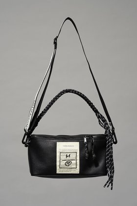 【メゾンスペシャル/MAISON SPECIAL】の【UNISEX】×THEATRE PRODUCTSCollaboration Horizontal Leather Shoulder Bag/シアタープロダクツコラボレーションホライゾナルレザーショルダーバッグ 人気、トレンドファッション・服の通販 founy(ファニー) ファッション Fashion レディースファッション Fashion for Women バッグ Bags 傘 Umbrella, Parasol スポーティ Sporty, Casual Athletic トレンド Trend, Trending Now バランス Balance, Style Balance フェイクレザー Faux Leather, PU Leather フォルム Silhouette, Form ボックス Boxy, Box Shape モダン Modern, Contemporary ユニセックス Unisex, Genderless リアル Real, Realistic 再入荷 Restock / Back in Stock エレガント 上品 Elegant |ID:prp329100004829129