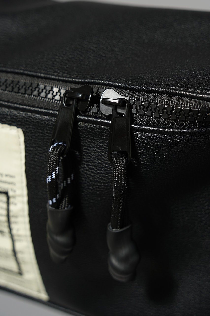 【メゾンスペシャル/MAISON SPECIAL】の【UNISEX】×THEATRE PRODUCTSCollaboration Horizontal Leather Shoulder Bag/シアタープロダクツコラボレーションホライゾナルレザーショルダーバッグ 人気、トレンドファッション・服の通販 founy(ファニー) 　ファッション　Fashion　レディースファッション　Fashion for Women　バッグ　Bags　傘　Umbrella, Parasol　スポーティ　Sporty, Casual Athletic　トレンド　Trend, Trending Now　バランス　Balance, Style Balance　フェイクレザー　Faux Leather, PU Leather　フォルム　Silhouette, Form　ボックス　Boxy, Box Shape　モダン　Modern, Contemporary　ユニセックス　Unisex, Genderless　リアル　Real, Realistic　再入荷　Restock / Back in Stock　エレガント 上品　Elegant　other-5|ID: prp329100004829129 ipo3291000000036690271