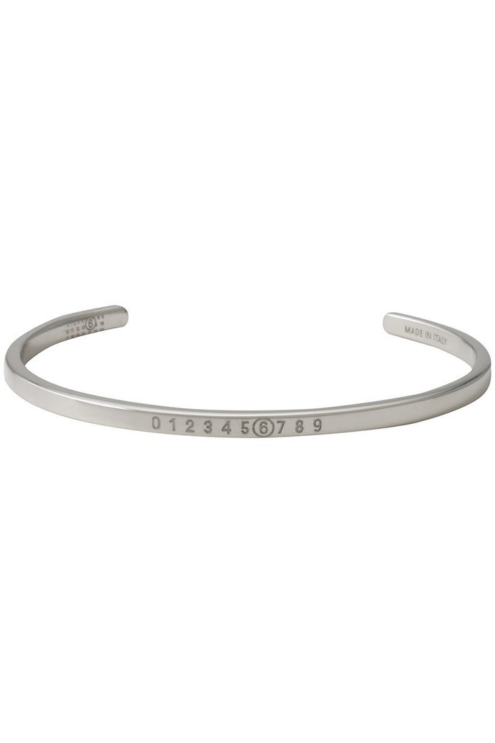 【エムエム6 メゾン マルタン マルジェラ/MM6 Maison Martin Margiela】のMinimal ロゴ バングル(3mm) インテリア・キッズ・メンズ・レディースファッション・服の通販 founy(ファニー) https://founy.com/ ファッション Fashion レディースファッション Fashion for Women ジュエリー Jewelry チェーン&カフブレスレット Cuff & Chain Bracelets バングル・カフブレスレット Bangles & Cuff Bracelets 2026年 2026 シルバー Silver, Metallic Silver シンプル Simple, Minimal スタイリッシュ Stylish, Fashionable バングル Bangle, Bracelet パーティ Party, Party Style エレガント 上品 Elegant 夏 Summer 春 Spring S/S・春夏 SS, Spring/Summer, Warm Season |ID: prp329100004830049 ipo3291000000036105947