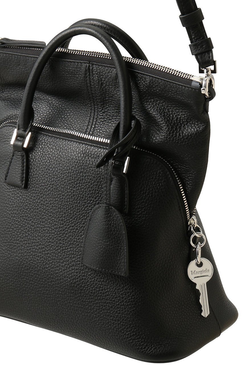 【メゾン マルジェラ/MAISON MARGIELA】の【UNISEX】SOFT 5AC クラシック ミニバッグ 人気、トレンドファッション・服の通販 founy(ファニー) 　ファッション　Fashion　レディースファッション　Fashion for Women　バッグ　Bags　2026年　2026　ユニセックス　Unisex, Genderless　なめらか　Smooth, Silky Texture　アクセサリー　Fashion Accessories　クラシック　Classic, Timeless Style　デニム　Denim, Jeans Material　フォルム　Silhouette, Form　エレガント 上品　Elegant　夏　Summer　春　Spring　S/S・春夏　SS, Spring/Summer, Warm Season　other-4|ID: prp329100004830054 ipo3291000000035156905