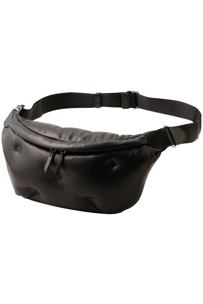 【メゾン マルジェラ/MAISON MARGIELA】の【UNISEX】GLAM SLAM ベルト バッグ インテリア・キッズ・メンズ・レディースファッション・服の通販 founy(ファニー) https://founy.com/ ファッション Fashion レディースファッション Fashion for Women バッグ Bags ベルト&ウエストマーク Belts & Waist Accessories ポーチ&ミニバッグ Pouches & Mini Bags 2026年 2026 ユニセックス Unisex, Genderless おすすめ Recommended / Our Picks なめらか Smooth, Silky Texture キルト Quilt, Quilted Fabric ポケット Pocket, Pocket Detail リュクス Luxury, Elegant, High-End, Chic エレガント 上品 Elegant 夏 Summer 旅行 Travel 春 Spring S/S・春夏 SS, Spring/Summer, Warm Season |ID: prp329100004830057 ipo3291000000035156922