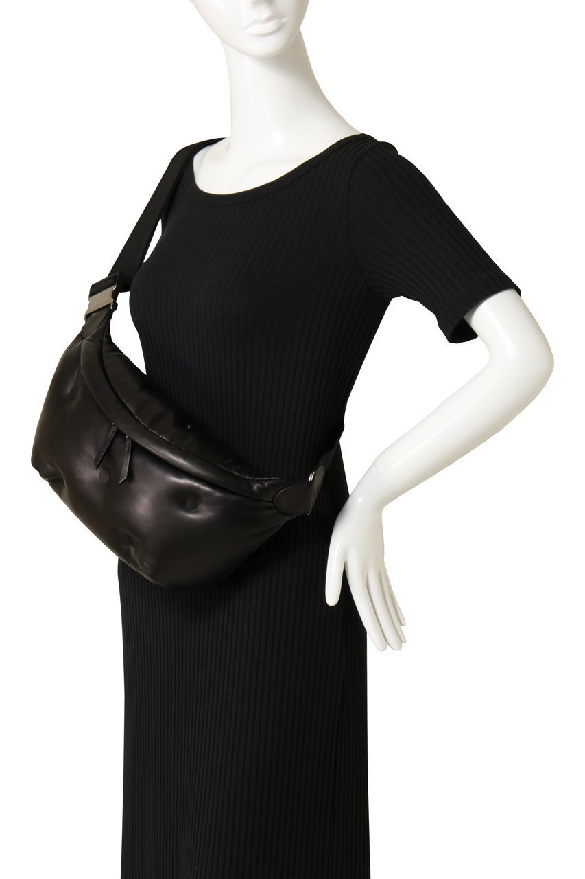 【メゾン マルジェラ/MAISON MARGIELA】の【UNISEX】GLAM SLAM ベルト バッグ 人気、トレンドファッション・服の通販 founy(ファニー) 　ファッション　Fashion　レディースファッション　Fashion for Women　バッグ　Bags　ベルト&ウエストマーク　Belts & Waist Accessories　ポーチ&ミニバッグ　Pouches & Mini Bags　2026年　2026　ユニセックス　Unisex, Genderless　おすすめ　Recommended / Our Picks　なめらか　Smooth, Silky Texture　キルト　Quilt, Quilted Fabric　ポケット　Pocket, Pocket Detail　リュクス　Luxury, Elegant, High-End, Chic　エレガント 上品　Elegant　夏　Summer　旅行　Travel　春　Spring　S/S・春夏　SS, Spring/Summer, Warm Season　other-2|ID: prp329100004830057 ipo3291000000035156924