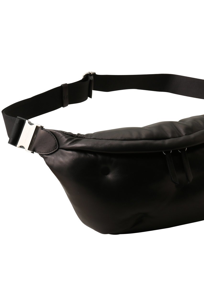 【メゾン マルジェラ/MAISON MARGIELA】の【UNISEX】GLAM SLAM ベルト バッグ 人気、トレンドファッション・服の通販 founy(ファニー) 　ファッション　Fashion　レディースファッション　Fashion for Women　バッグ　Bags　ベルト&ウエストマーク　Belts & Waist Accessories　ポーチ&ミニバッグ　Pouches & Mini Bags　2026年　2026　ユニセックス　Unisex, Genderless　おすすめ　Recommended / Our Picks　なめらか　Smooth, Silky Texture　キルト　Quilt, Quilted Fabric　ポケット　Pocket, Pocket Detail　リュクス　Luxury, Elegant, High-End, Chic　エレガント 上品　Elegant　夏　Summer　旅行　Travel　春　Spring　S/S・春夏　SS, Spring/Summer, Warm Season　other-4|ID: prp329100004830057 ipo3291000000035156926