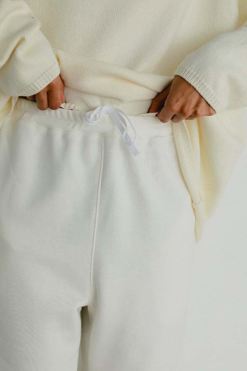 【ハー/HER.】の【1/15 12:00販売開始】コットンスウェットパンツ 人気、トレンドファッション・服の通販 founy(ファニー) 　ファッション　Fashion　レディースファッション　Fashion for Women　パンツ　Pants & Trousers　2026年　2026　ギャザー　Gathered, Ruffled　シューズ　Shoes, Footwear　ストレート　Straight, Straight Cut　バランス　Balance, Style Balance　フラット　Flat, Flat Shoes　夏　Summer　春　Spring　S/S・春夏　SS, Spring/Summer, Warm Season　other-6|ID: prp329100004831227 ipo3291000000035174722