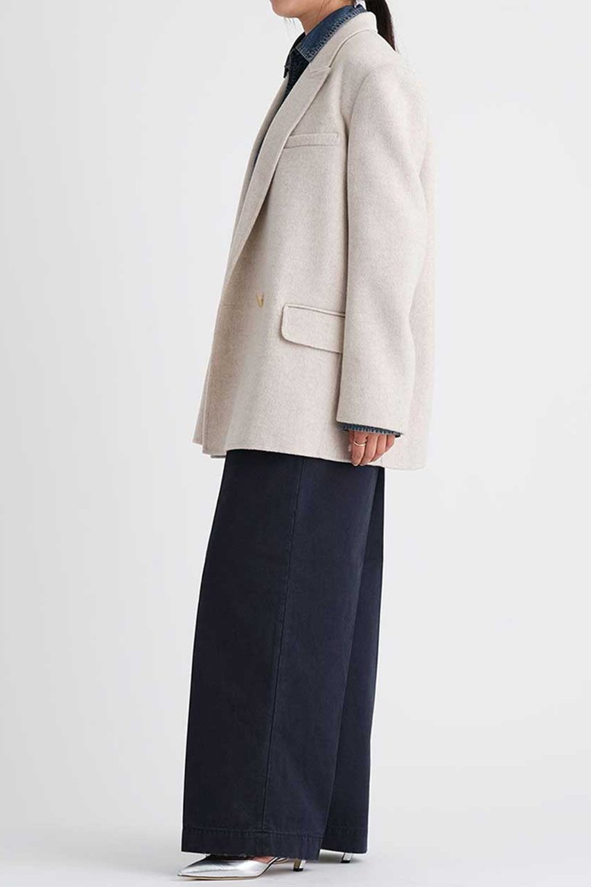 【ブリル/BRILL】のリバーテーラードジャケット 人気、トレンドファッション・服の通販 founy(ファニー) 　ファッション　Fashion　レディースファッション　Fashion for Women　アウター　Coat / Outerwear Collection　レディースジャケット・軽アウター　Jackets　テーラードジャケット / 通勤・きれいめスタイル　Tailored Jackets & Blazers　なめらか　Smooth, Silky Texture　ジャケット　Jacket, Outerwear　フェイス　Face, Facial Design　other-7|ID: prp329100004831964 ipo3291000000036162073