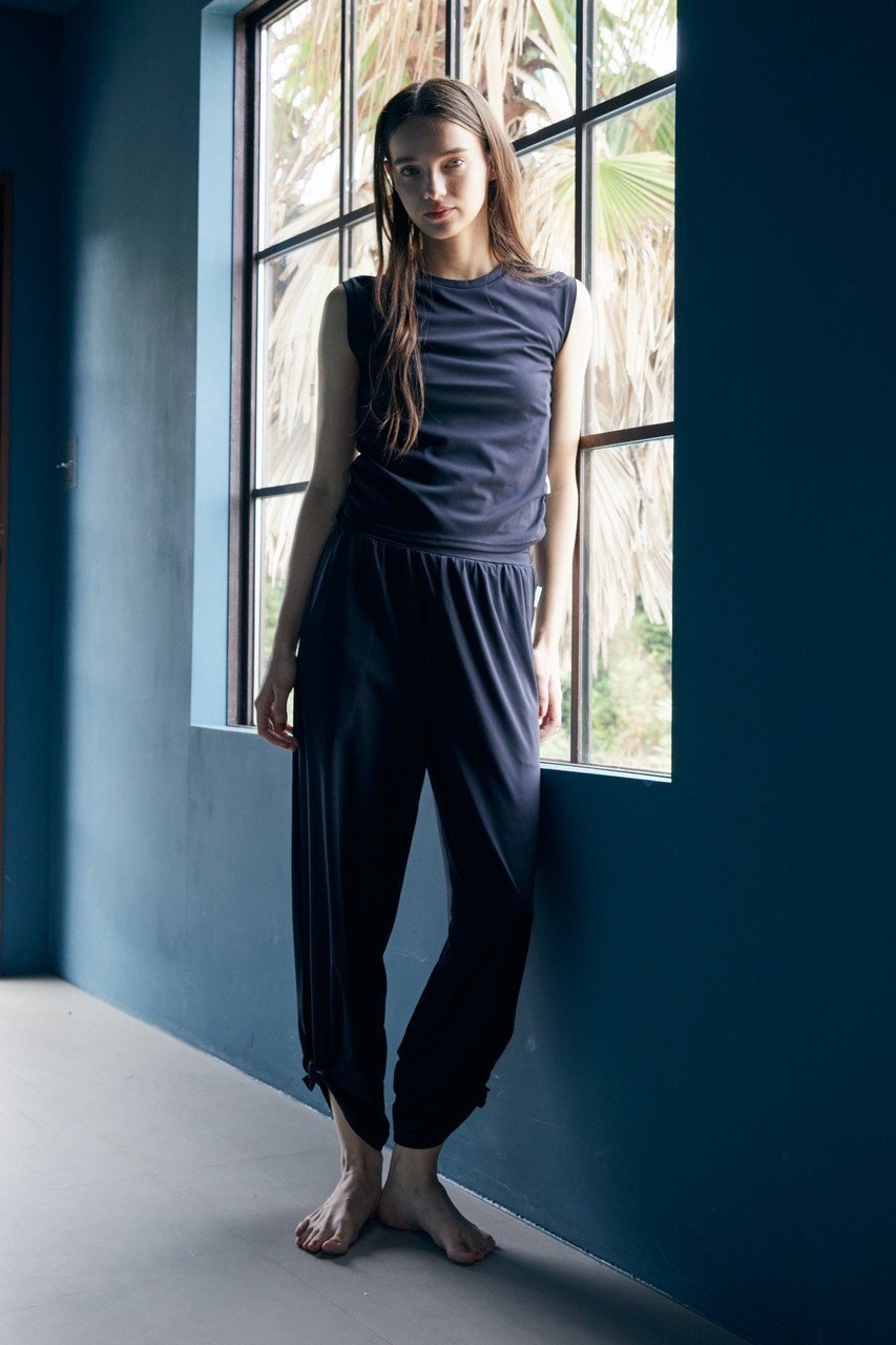 【ジュリエ/Julier】のアクティブフロー2WAYパンツ 人気、トレンドファッション・服の通販 founy(ファニー) 　ファッション　Fashion　レディースファッション　Fashion for Women　パンツ　Pants & Trousers　スポーツウェア　Functional & Stylish Sportswear　スポーツ パンツ　Workout Pants / Training Shorts / Joggers　2026年　2026　おすすめ　Recommended / Our Picks　ギャザー　Gathered, Ruffled　シンプル　Simple, Minimal　スポーツ　Sports, Activewear　スリット　Slit, Slit Detail　ヨガ　Yoga, Yoga Wear　ワイド　Wide, Wide Fit　ワーク　Workwear, Utility Style　吸水　Absorbent, Quick-Dry　夏　Summer　春　Spring　S/S・春夏　SS, Spring/Summer, Warm Season　other-7|ID: prp329100004832778 ipo3291000000035191859