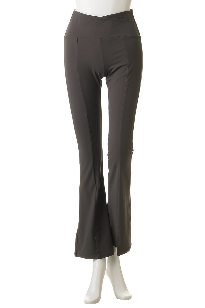 【ジュリエ/Julier】のYOGA FITフレアレギンス 人気、トレンドファッション・服の通販 founy(ファニー) 　ファッション　Fashion　レディースファッション　Fashion for Women　パンツ　Pants & Trousers　レギンス　Leggings & Stretch Pants　スポーツウェア　Functional & Stylish Sportswear　2026年　2026　スポーツ　Sports, Activewear　センター　Center, Center Line　トレンド　Trend, Trending Now　フレア　Flare, Flared　ヨガ　Yoga, Yoga Wear　リラックス　Relax, Relaxed Fit　レギンス　Leggings, Stretch Pants　ワーク　Workwear, Utility Style　夏　Summer　定番　Standard, Basic Item　春　Spring　S/S・春夏　SS, Spring/Summer, Warm Season　other-2|ID: prp329100004832779 ipo3291000000036025582