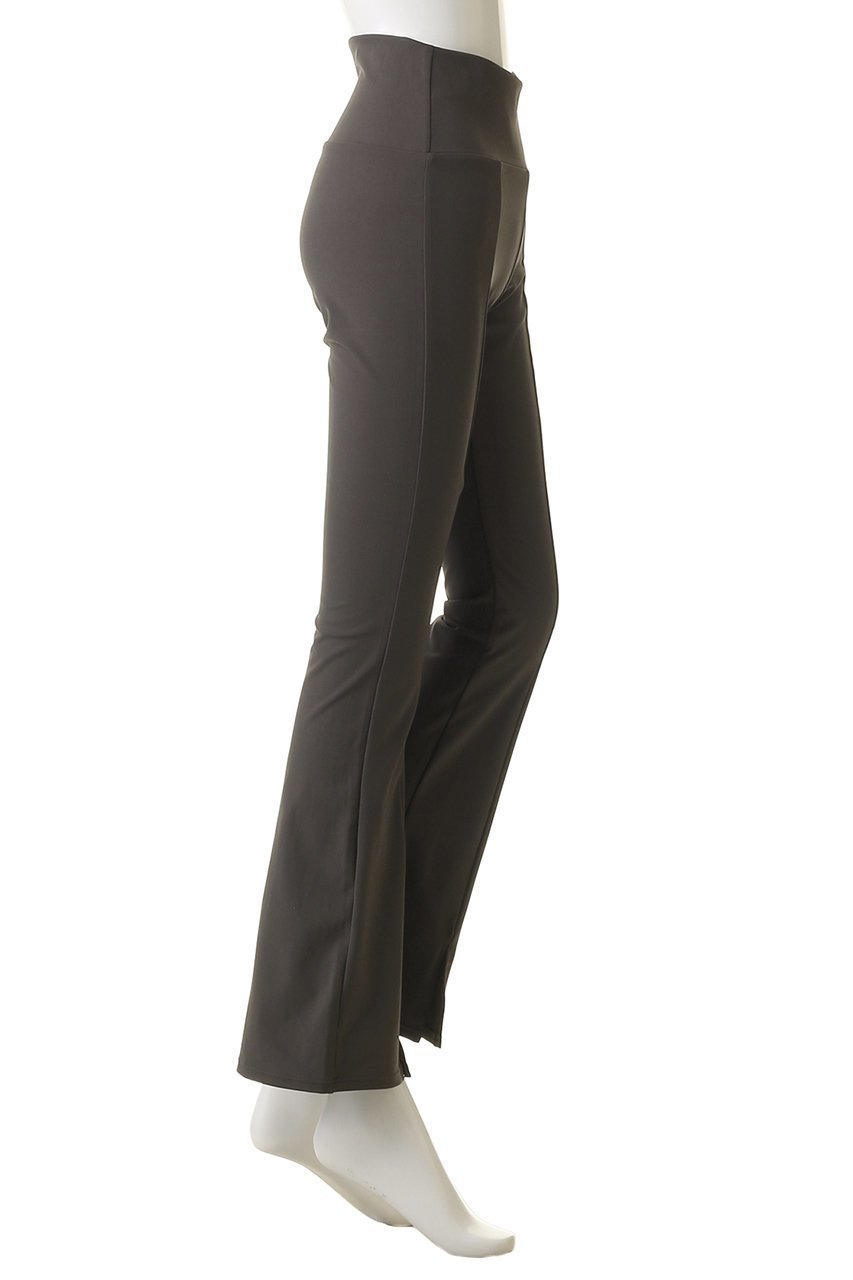 【ジュリエ/Julier】のYOGA FITフレアレギンス 人気、トレンドファッション・服の通販 founy(ファニー) 　ファッション　Fashion　レディースファッション　Fashion for Women　パンツ　Pants & Trousers　レギンス　Leggings & Stretch Pants　スポーツウェア　Functional & Stylish Sportswear　2026年　2026　スポーツ　Sports, Activewear　センター　Center, Center Line　トレンド　Trend, Trending Now　フレア　Flare, Flared　ヨガ　Yoga, Yoga Wear　リラックス　Relax, Relaxed Fit　レギンス　Leggings, Stretch Pants　ワーク　Workwear, Utility Style　夏　Summer　定番　Standard, Basic Item　春　Spring　S/S・春夏　SS, Spring/Summer, Warm Season　other-3|ID: prp329100004832779 ipo3291000000036025583