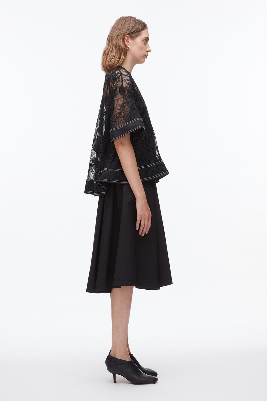 【スリーワン フィリップリム/3.1 Phillip Lim】のフローラル ディメンショナル レース ショートスリーブ フリルトップ 人気、トレンドファッション・服の通販 founy(ファニー) ファッション Fashion レディースファッション Fashion for Women トップス・カットソー Cut & Sew Tops シャツ・ブラウス・オフィスカジュアル Elegant Blouses & Button-Ups 2026年 2026 インナー Innerwear ショート Short, Short Length スリーブ Sleeve, Long Sleeve / Short Sleeve フィット Fit, Slim Fit フェミニン Feminine, Girly フリル Frill, Ruffle ペプラム Peplum, Flared Hem マニッシュ Mannish, Boyish モダン Modern, Contemporary レース Lace, Lace Fabric 夏 Summer 春 Spring S/S・春夏 SS, Spring/Summer, Warm Season other-7|ID: prp329100004834340 ipo3291000000035977432