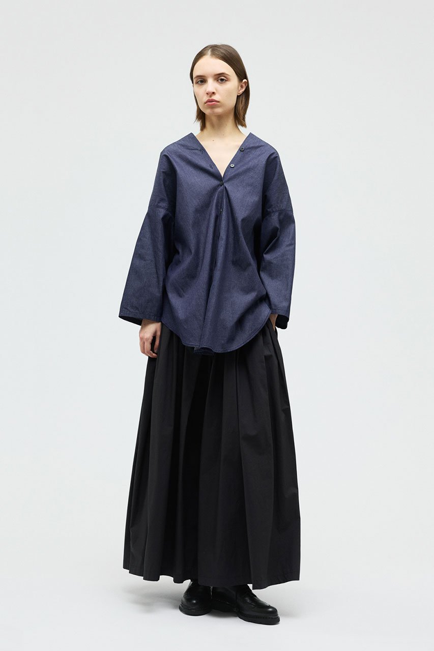 【ミズイロ インド/mizuiro ind】のV neck denim shirt シャツ 人気、トレンドファッション・服の通販 founy(ファニー) ファッション Fashion レディースファッション Fashion for Women トップス・カットソー Cut & Sew Tops シャツ・ブラウス・オフィスカジュアル Elegant Blouses & Button-Ups 2026年 2026 スリーブ Sleeve, Long Sleeve / Short Sleeve デニム Denim, Jeans Material ドレープ Drape, Draping Fabric ロング Long, Long-Length エレガント 上品 Elegant 再入荷 Restock / Back in Stock 夏 Summer 春 Spring S/S・春夏 SS, Spring/Summer, Warm Season other-6|ID: prp329100004834348 ipo3291000000036230721