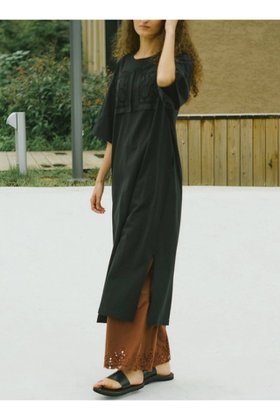 【ガリャルダガランテ/GALLARDAGALANTE】の【Dhritie】レースパッチワークワンピース 人気、トレンドファッション・服の通販 founy(ファニー) ファッション Fashion レディースファッション Fashion for Women ワンピース Dresses チュニック Tunic Tops & Dresses 2026年 2026 インド Indian Textile ジップ Zip, Zipper チュニック Tunic, Long Top リラックス Relax, Relaxed Fit ロング Long, Long-Length 夏 Summer 春 Spring S/S・春夏 SS, Spring/Summer, Warm Season |ID:prp329100004835292