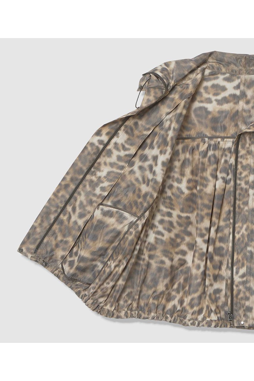 【アルアバイル/allureville】のレオパプリントスタンドカラーブルゾン 人気、トレンドファッション・服の通販 founy(ファニー) 　ファッション　Fashion　レディースファッション　Fashion for Women　アウター　Coat / Outerwear Collection　レディースジャケット・軽アウター　Jackets　ブルゾンジャケット・スポーティアウター　Blouson Jackets　2026年　2026　イタリア　Italy　ジャカード／ジャガード　Jacquard, Woven Pattern　ジャケット　Jacket, Outerwear　トレンド　Trend, Trending Now　バランス　Balance, Style Balance　ブルゾン　Blouson, Bomber Jacket　プリント　Print, Printed Pattern　レオパード　Leopard, Animal Print　今季　This Season, Current Season　夏　Summer　春　Spring　S/S・春夏　SS, Spring/Summer, Warm Season　other-6|ID: prp329100004835315 ipo3291000000035220920