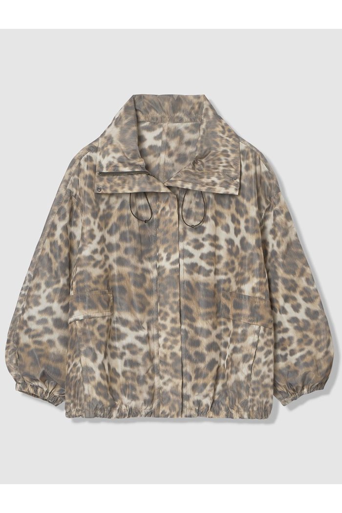 【アルアバイル/allureville】のレオパプリントスタンドカラーブルゾン インテリア・キッズ・メンズ・レディースファッション・服の通販 founy(ファニー) https://founy.com/ ファッション Fashion レディースファッション Fashion for Women アウター Coat / Outerwear Collection レディースジャケット・軽アウター Jackets ブルゾンジャケット・スポーティアウター Blouson Jackets イタリア Italy ジャカード／ジャガード Jacquard, Woven Pattern ジャケット Jacket, Outerwear トレンド Trend, Trending Now バランス Balance, Style Balance ブルゾン Blouson, Bomber Jacket プリント Print, Printed Pattern レオパード Leopard, Animal Print 今季 This Season, Current Season 再入荷 Restock / Back in Stock |ID: prp329100004835315 ipo3291000000036683101